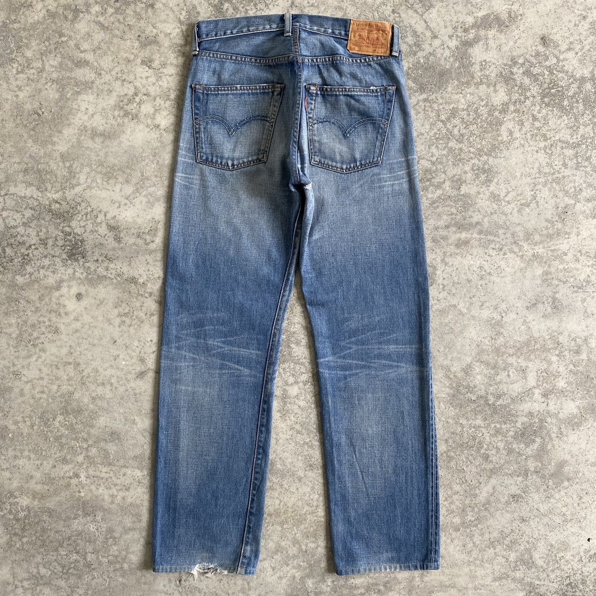 Levi's Vintage Y2K Levi's 501XX Big E Selvedge LVC Japan Size US 31 - 12 Thumbnail