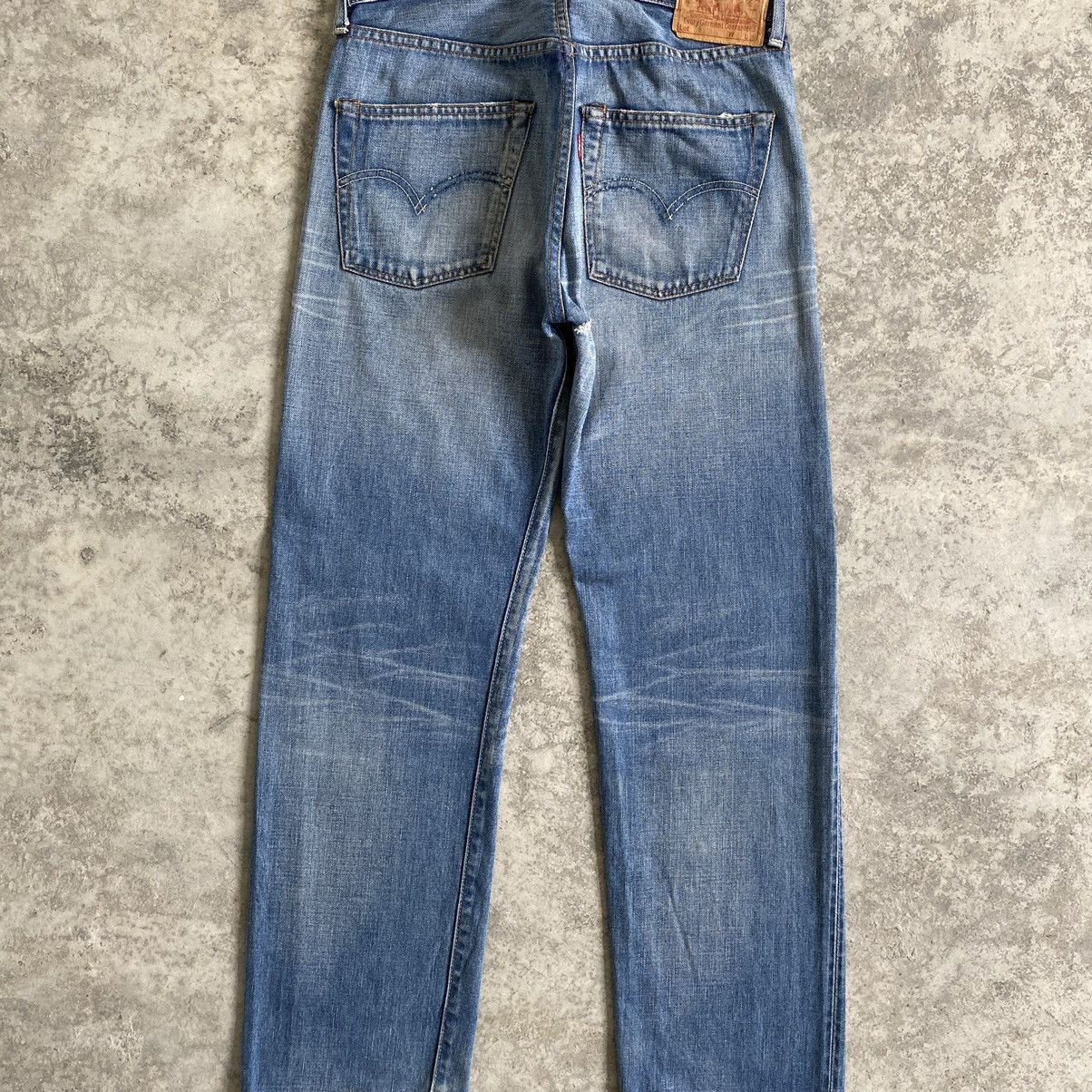 Levi's Vintage Y2K Levi's 501XX Big E Selvedge LVC Japan Size US 31 - 15 Thumbnail