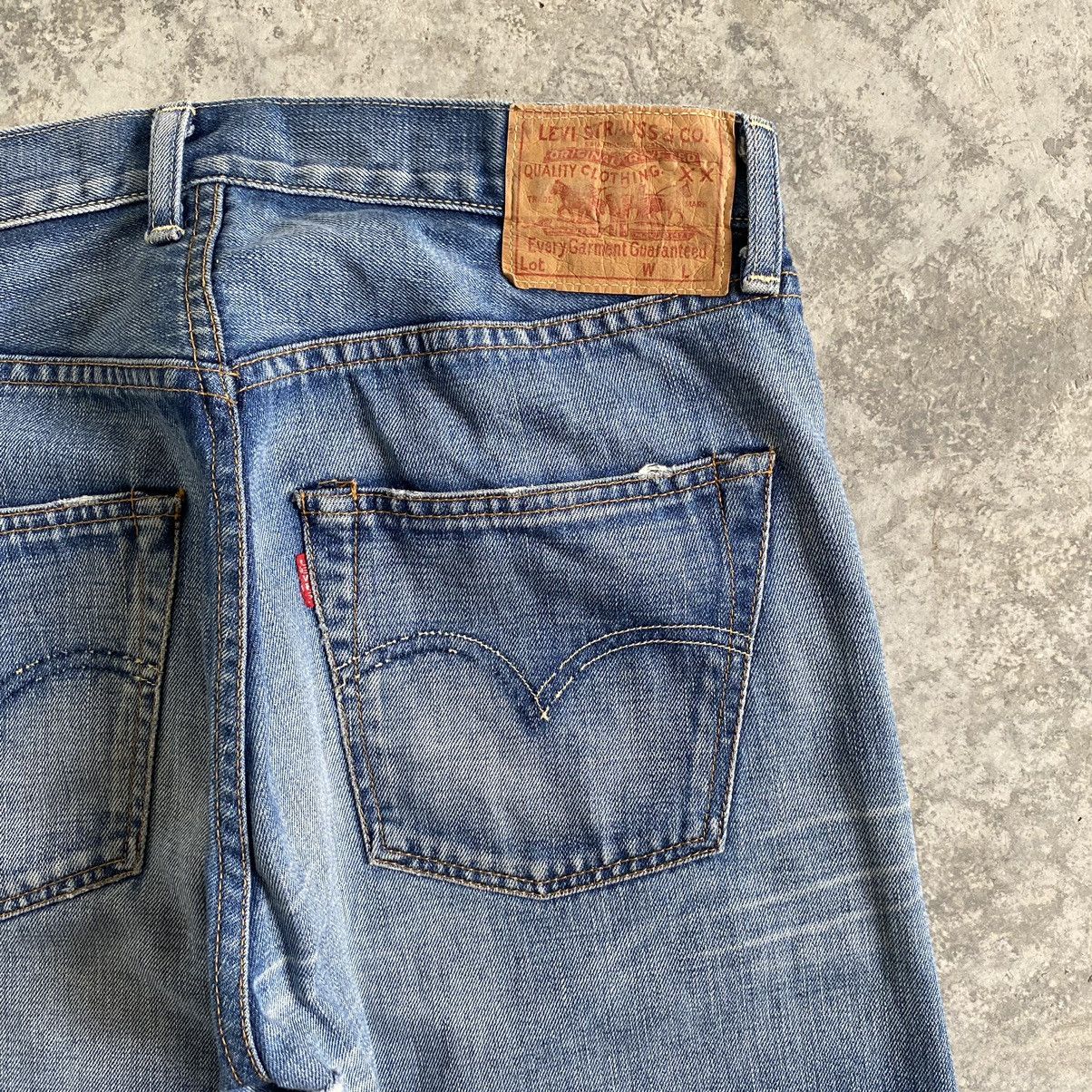 Levi's Vintage Y2K Levi's 501XX Big E Selvedge LVC Japan Size US 31 - 18 Thumbnail