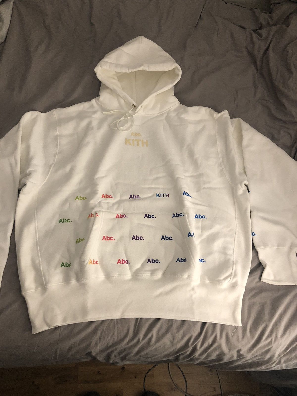 Kith Kith x Advisory Board Crystals Holograph Hoodie (White - XL) Size US XL / EU 56 / 4 - 1 Thumbnail