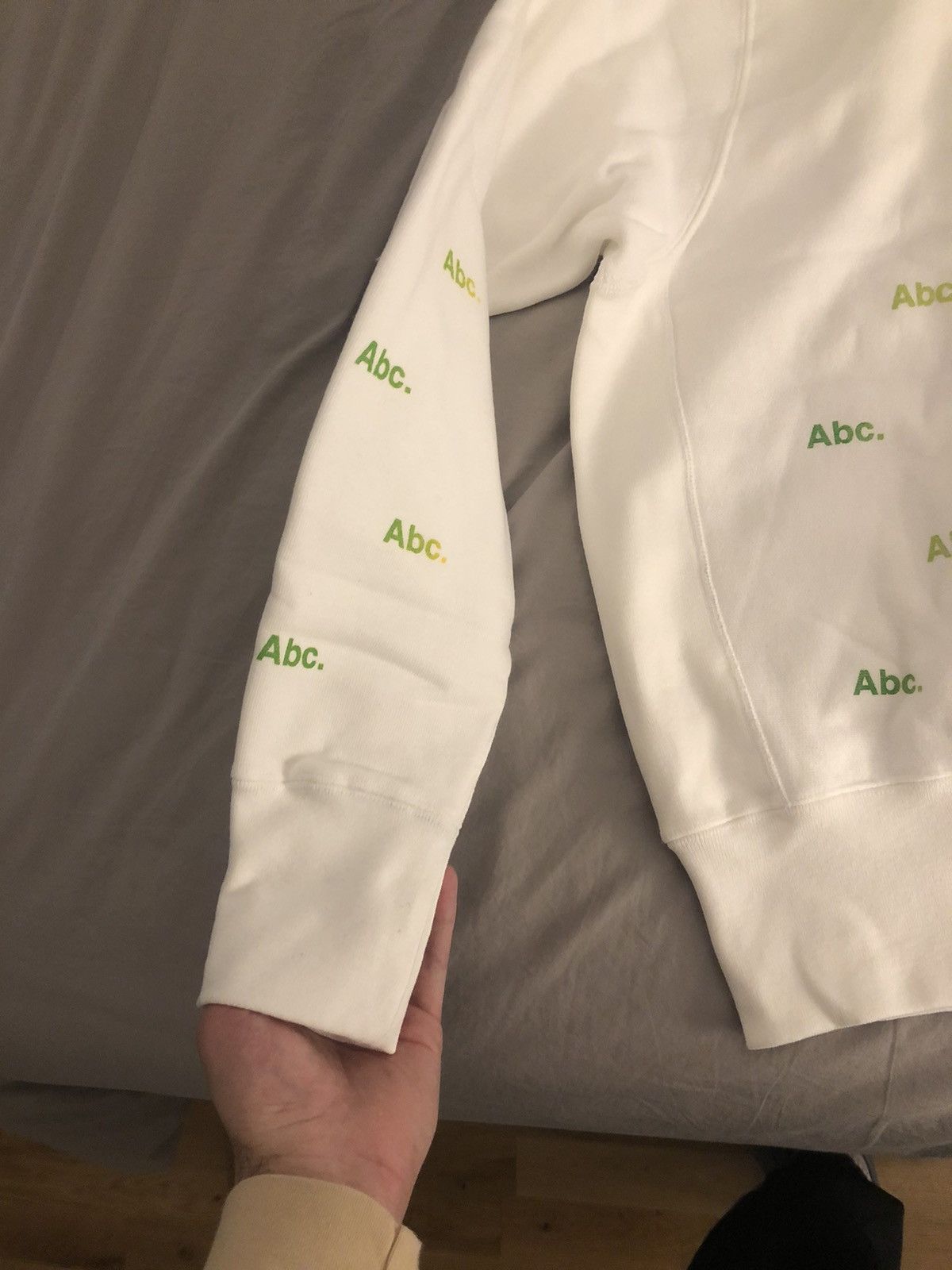 Kith Kith x Advisory Board Crystals Holograph Hoodie (White - XL) Size US XL / EU 56 / 4 - 4 Thumbnail