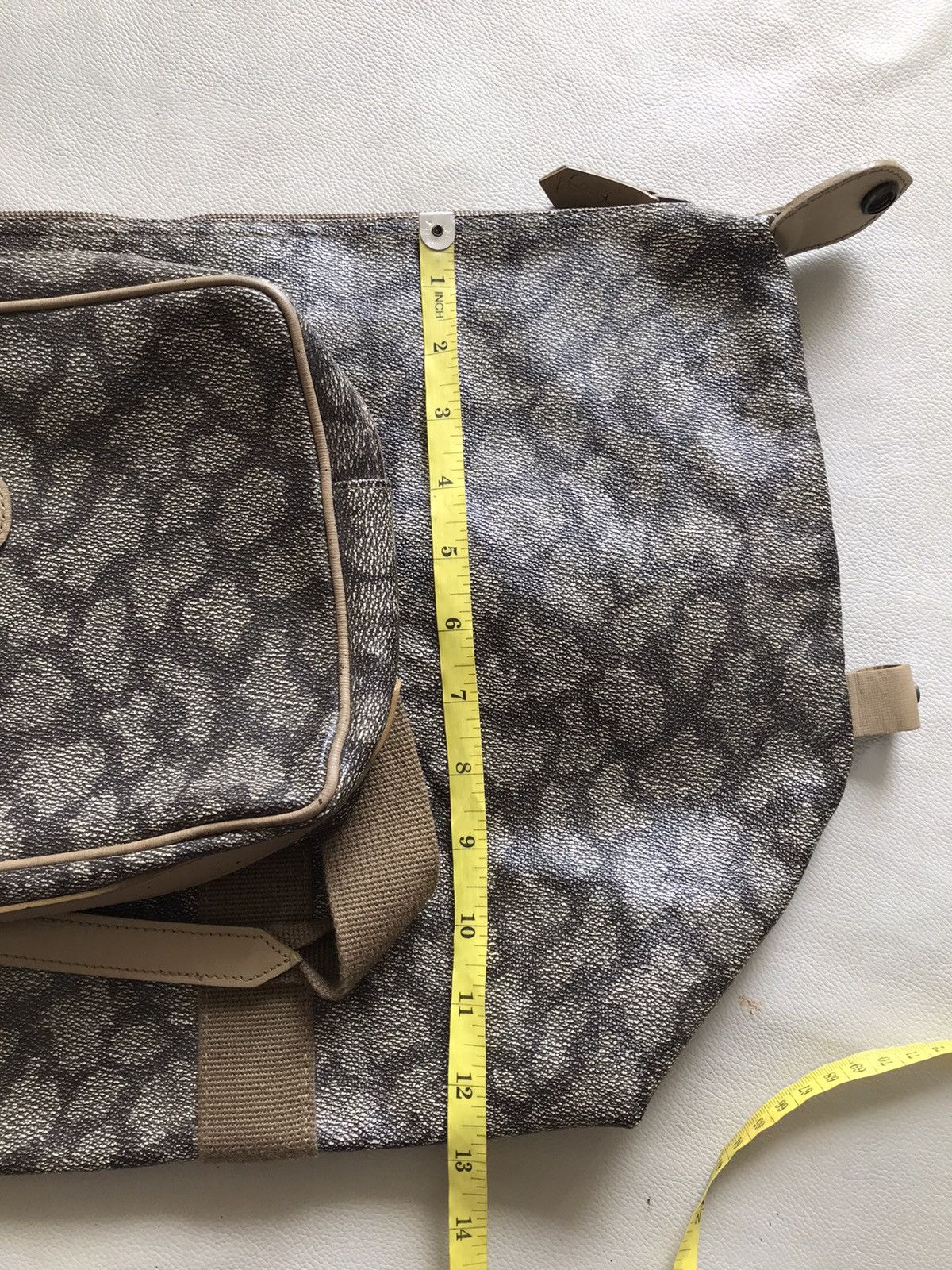 Yves Saint Laurent YSL Travel Bag Yves Saint Laurent Clutch Bag Size ONE SIZE - 6 Thumbnail