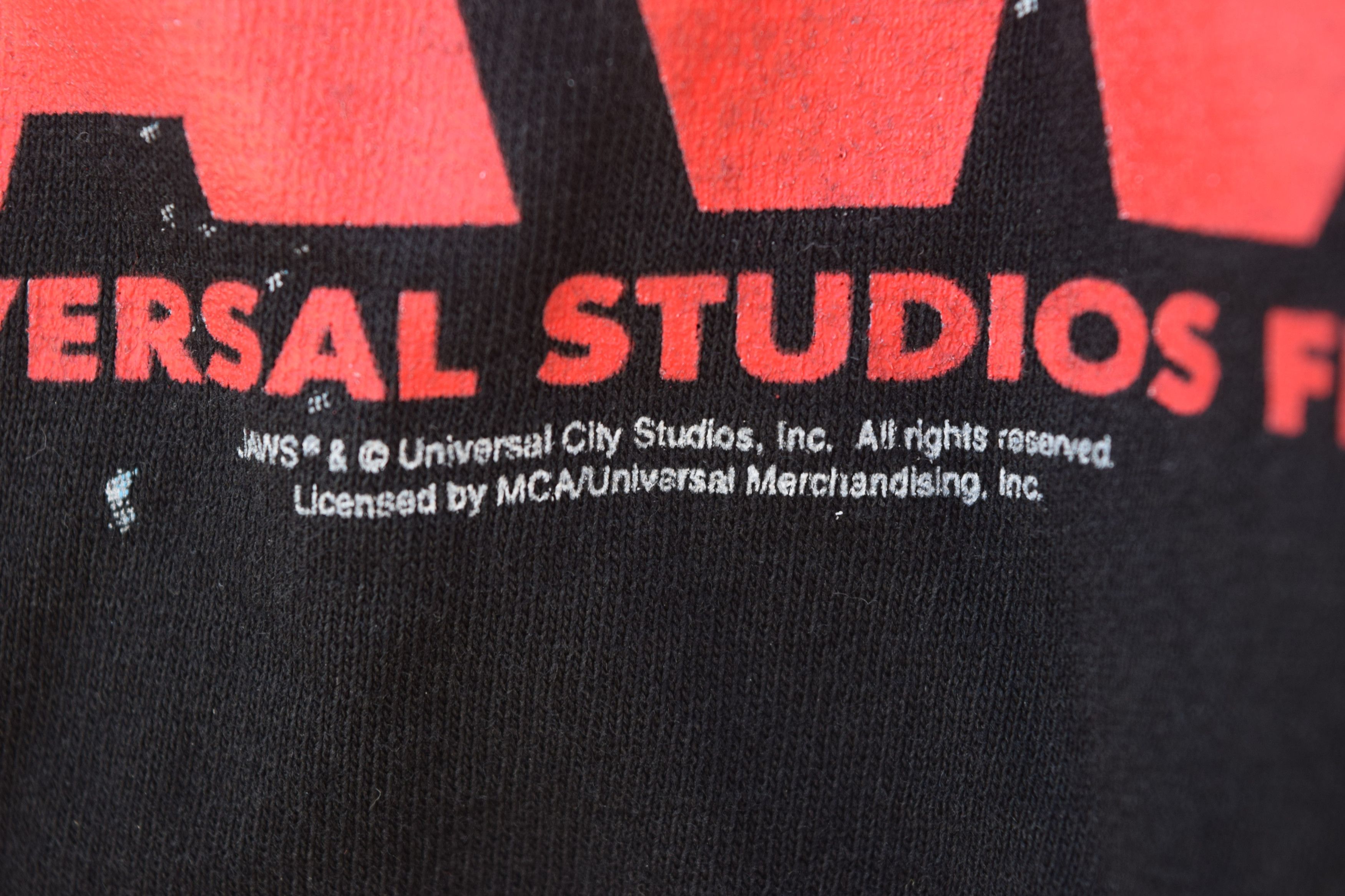 Universal Studios Vintage 90s Jaws Movie Universal Studios Size US M / EU 48-50 / 2 - 4 Thumbnail
