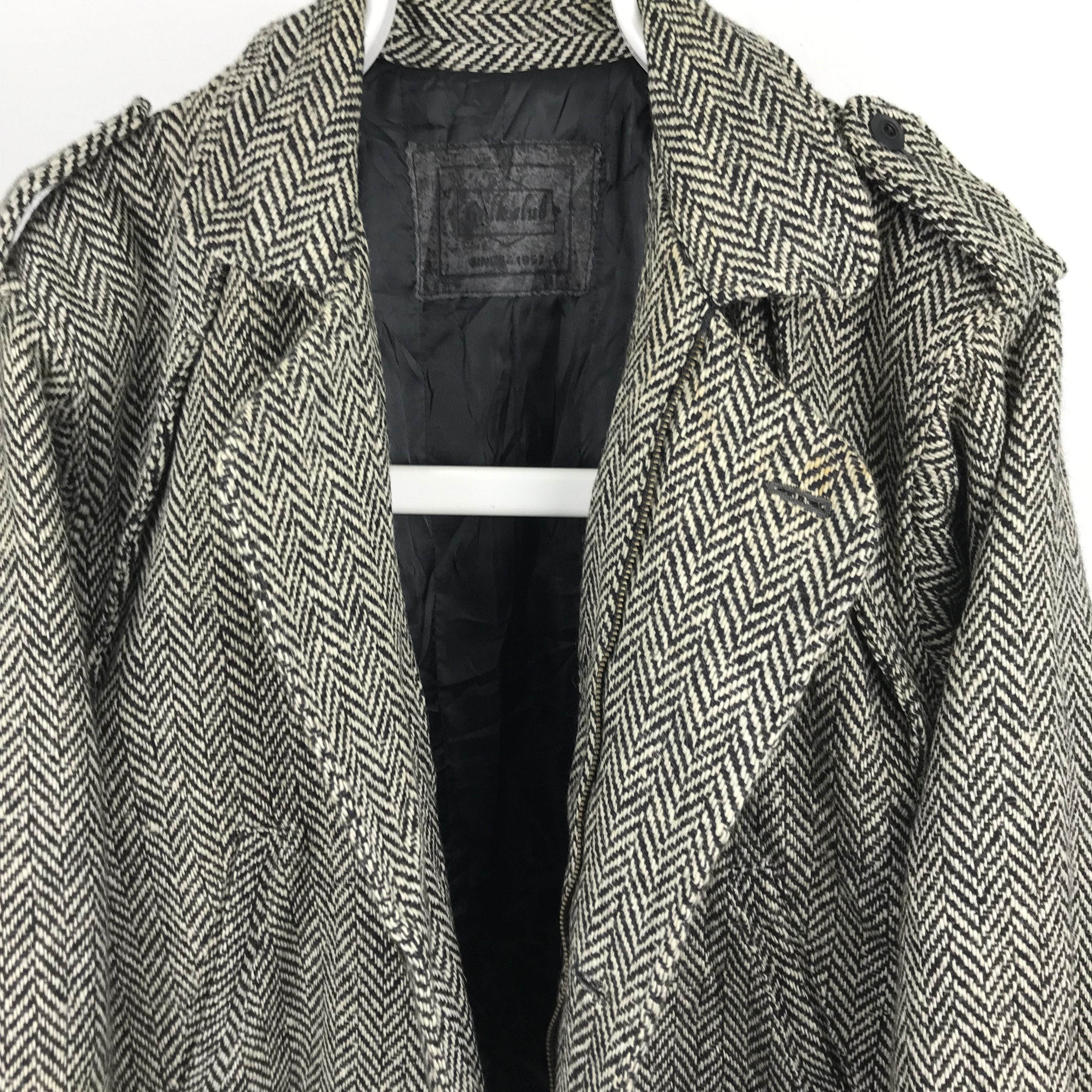 Japanese Brand Z178 VTG GULK CLUB HERRINGBONE STYLE WOOL COATS Size US L / EU 52-54 / 3 - 5 Thumbnail