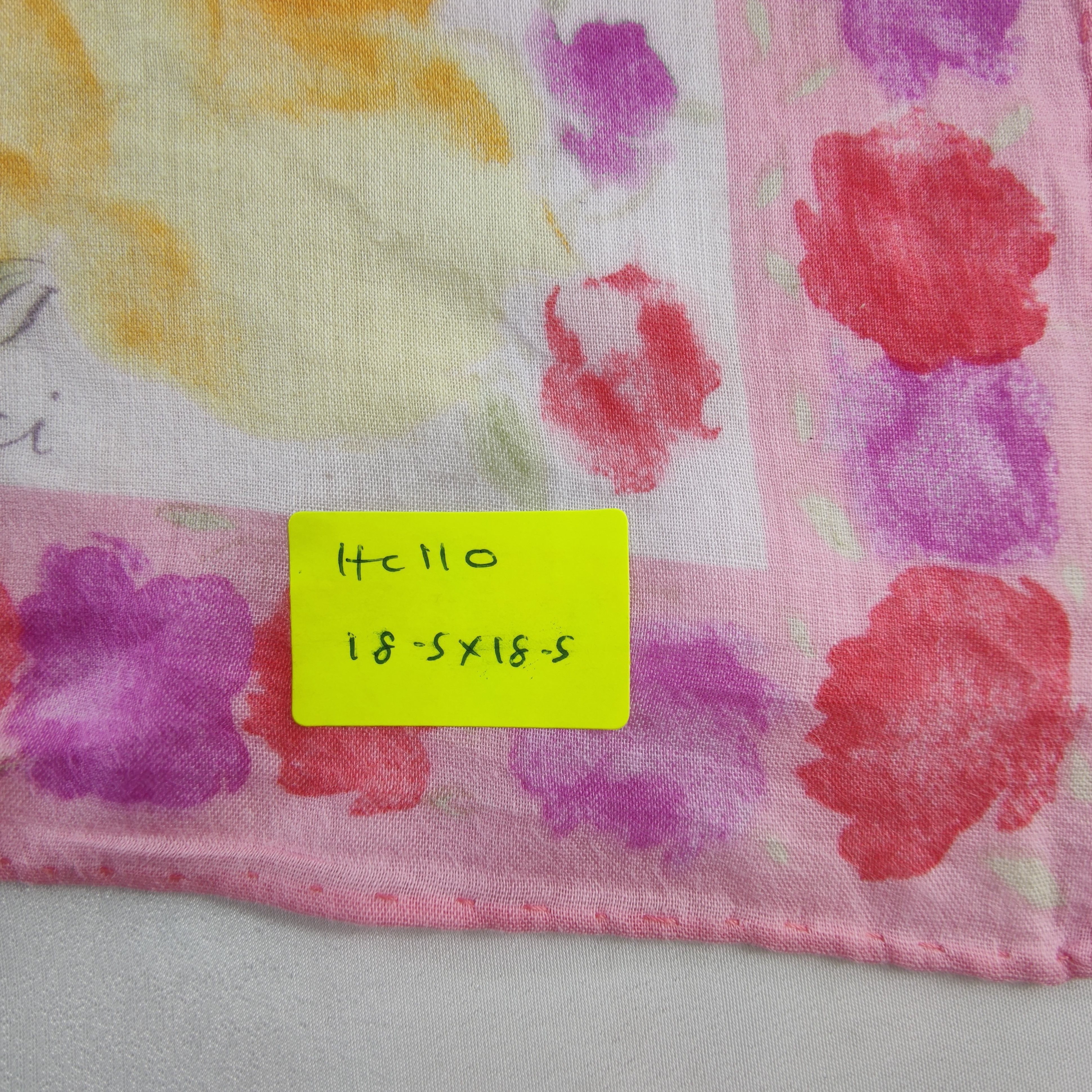 Nina Ricci Nina Ricci Handkerchief/Neckerchief/Bandana HC110 Size ONE SIZE - 5 Thumbnail