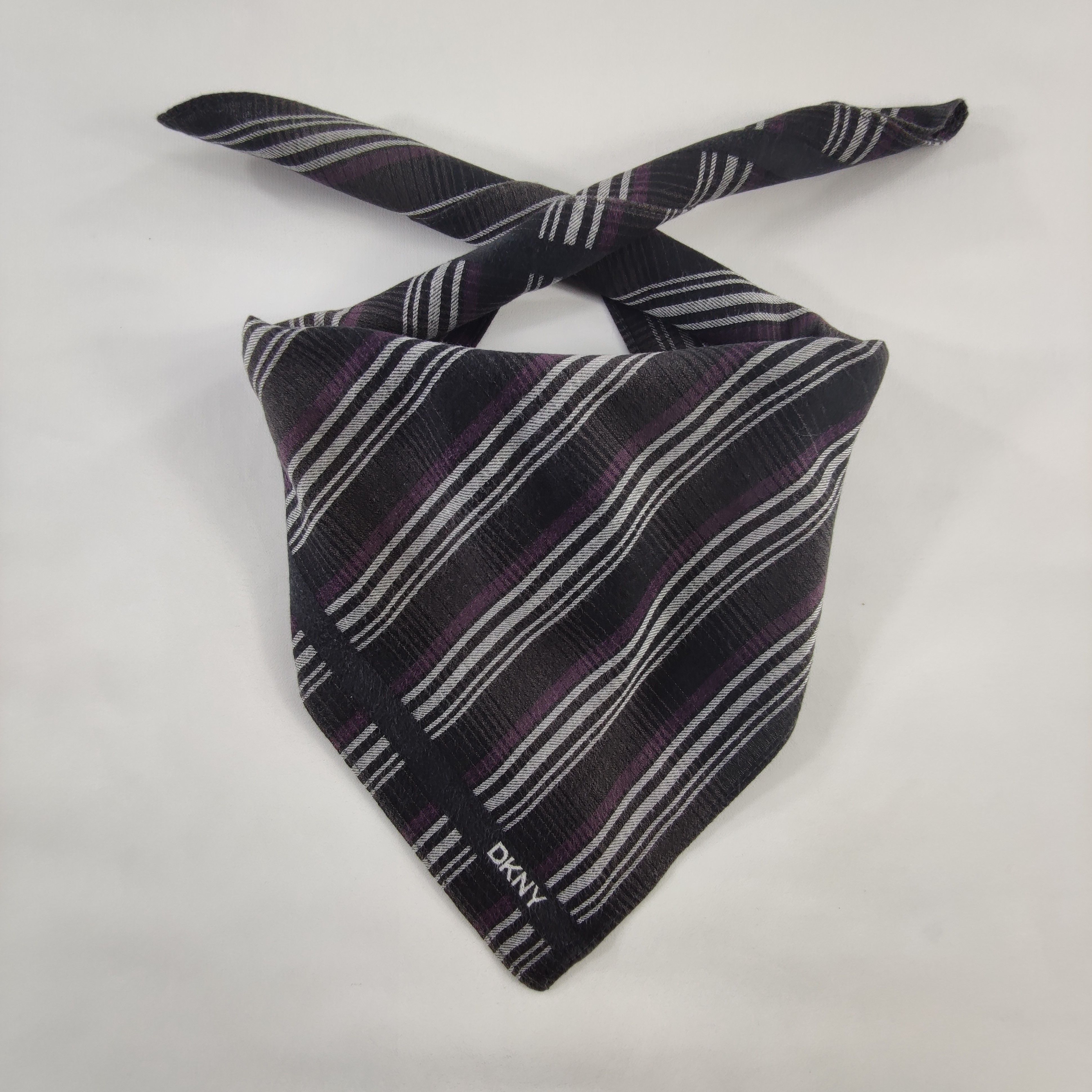 DKNY DKNY Handkerchief/Neckerchief/Bandana Size ONE SIZE - 1 Thumbnail