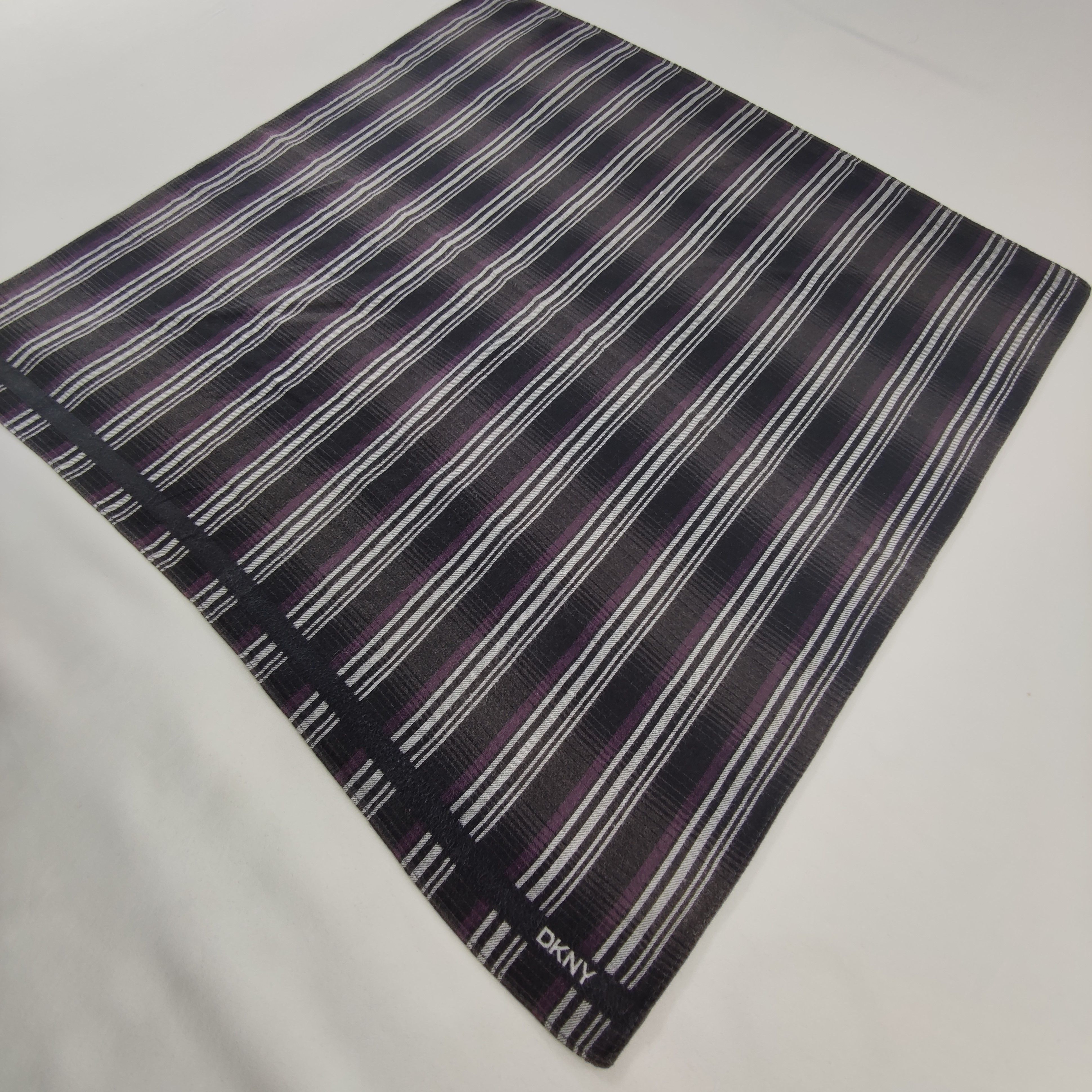 DKNY DKNY Handkerchief/Neckerchief/Bandana Size ONE SIZE - 3 Thumbnail