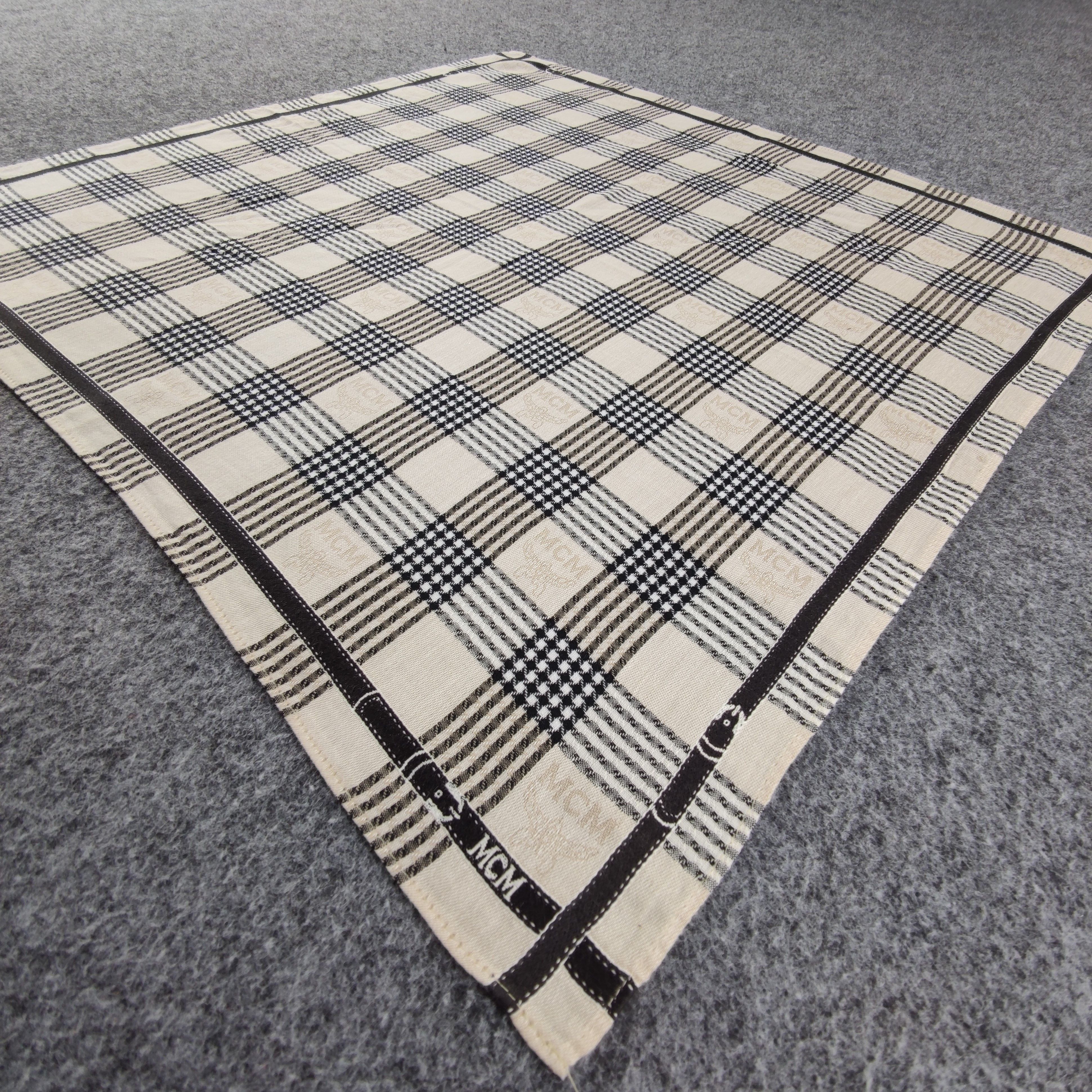 MCM × Vintage MCM Handkerchief/Neckerchief/Bandana HC419 Size ONE SIZE - 3 Thumbnail