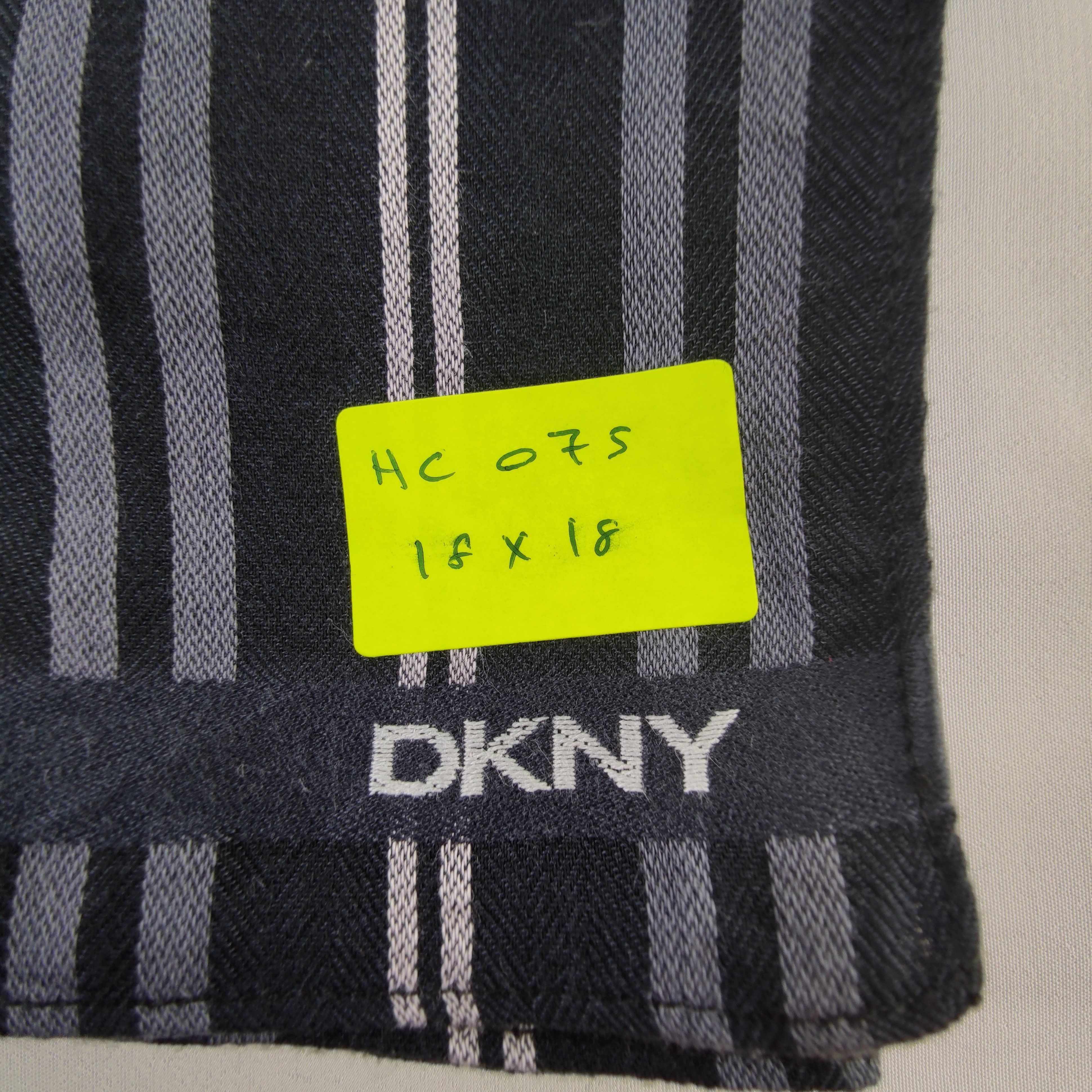 DKNY DKNY Handkerchief/Neckerchief/Bandana Size ONE SIZE - 5 Thumbnail