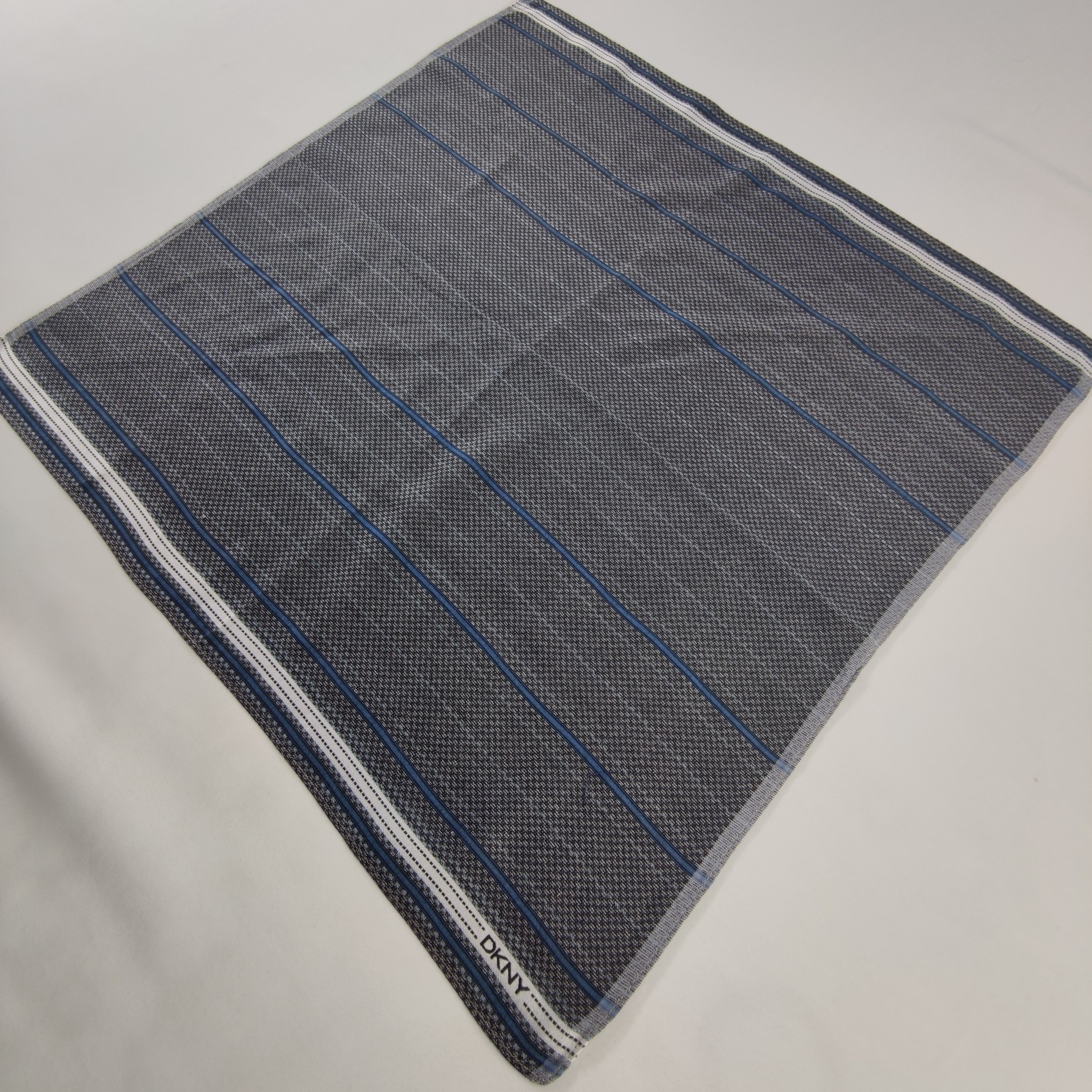 DKNY DKNY Handkerchief / Neckerchief / Bandana Size ONE SIZE - 3 Thumbnail