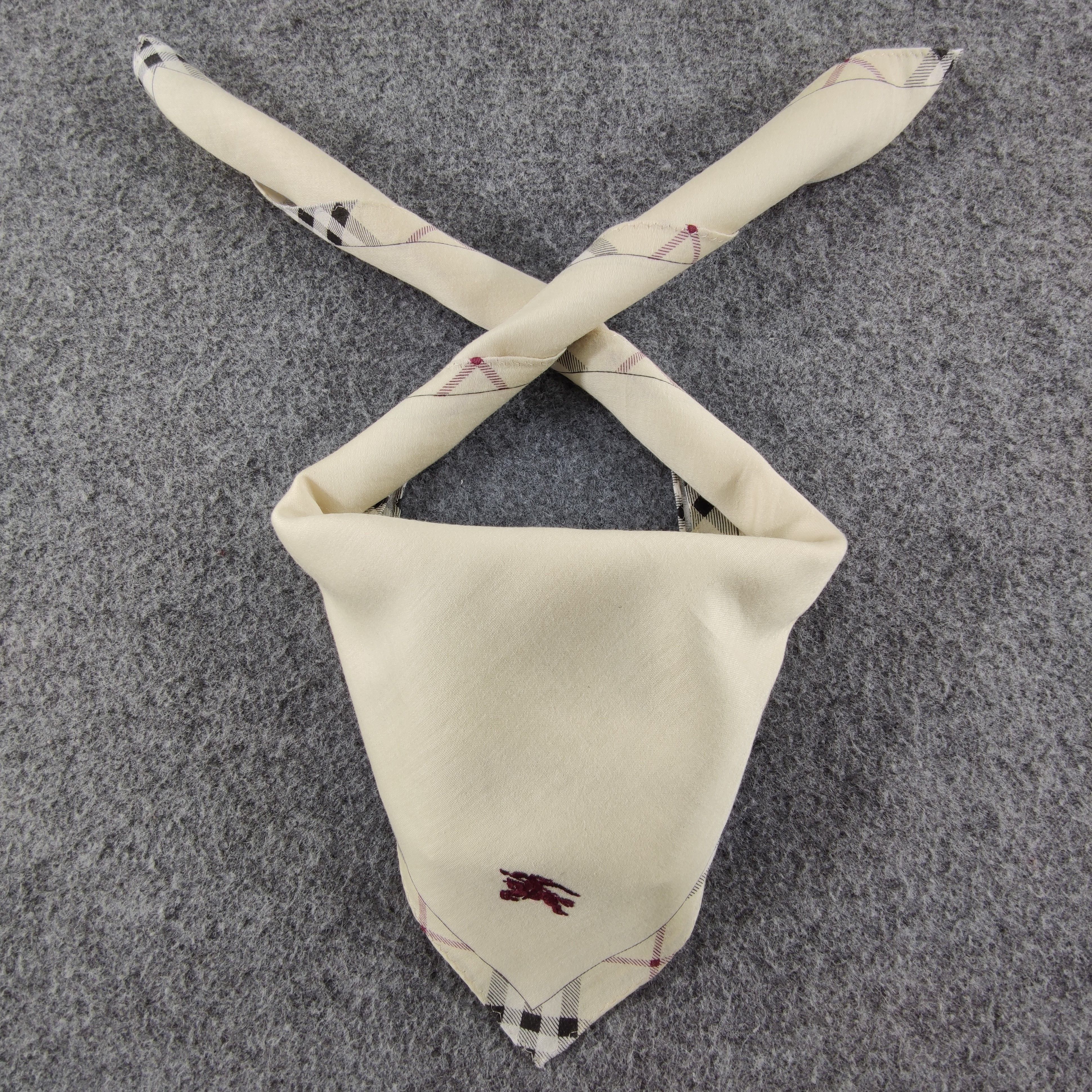 Burberry × Vintage Burberry Handkerchief/Neckerchief/Bandana HC401 Size ONE SIZE - 1 Thumbnail