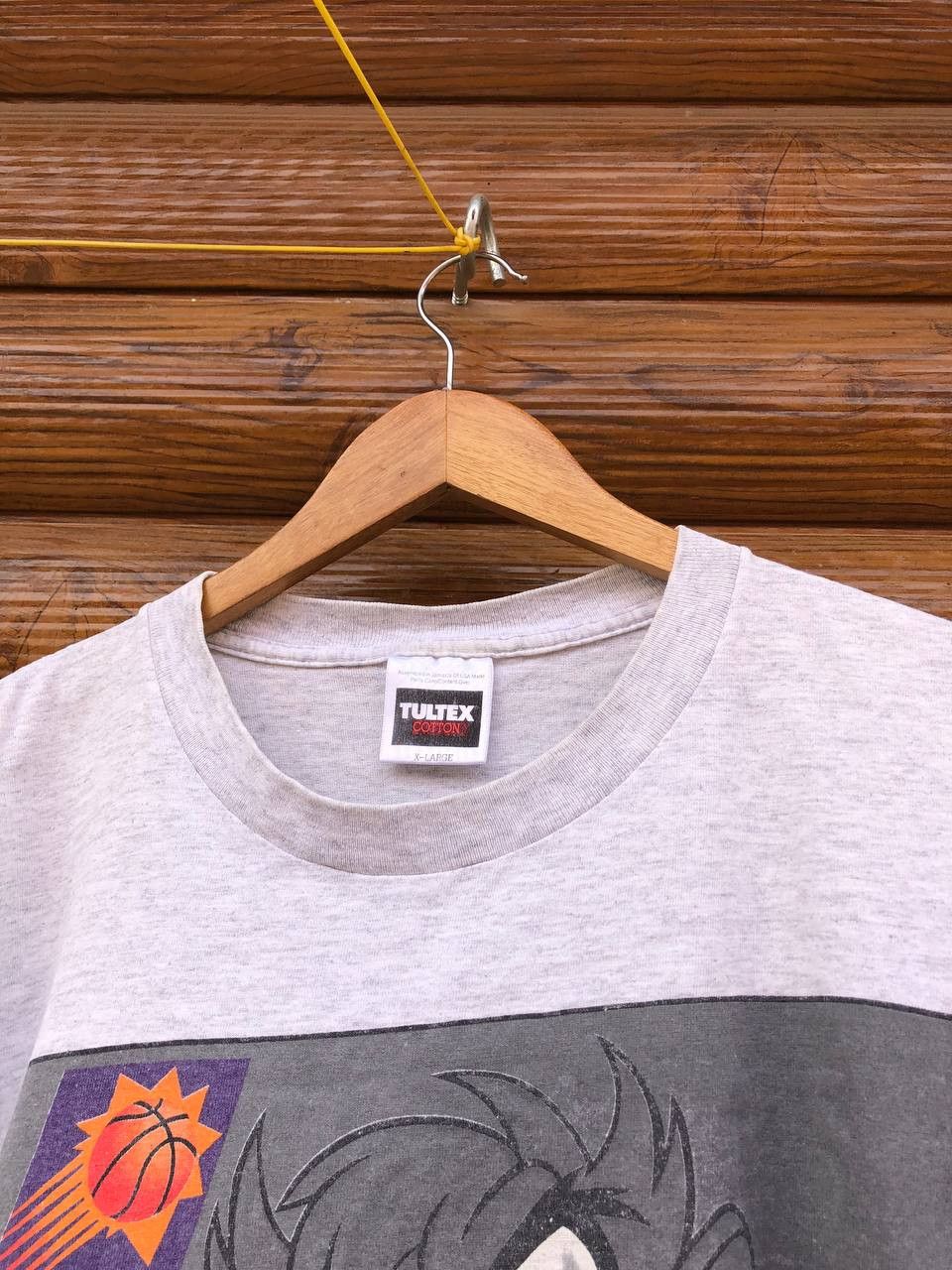 NBA × Vintage × Warner Bros Vintage 1995 NBA Phoenix Suns Warner Bros Looney Tunes Taz Size US XL / EU 56 / 4 - 5 Thumbnail