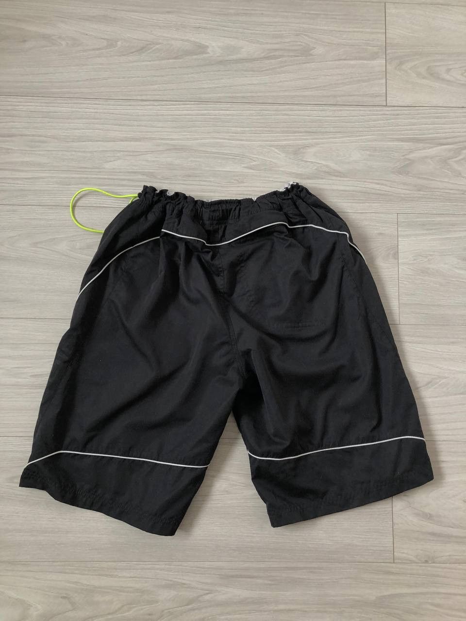 Vintage Vintage Nike Shorts Size US 32 / EU 48 - 2 Thumbnail