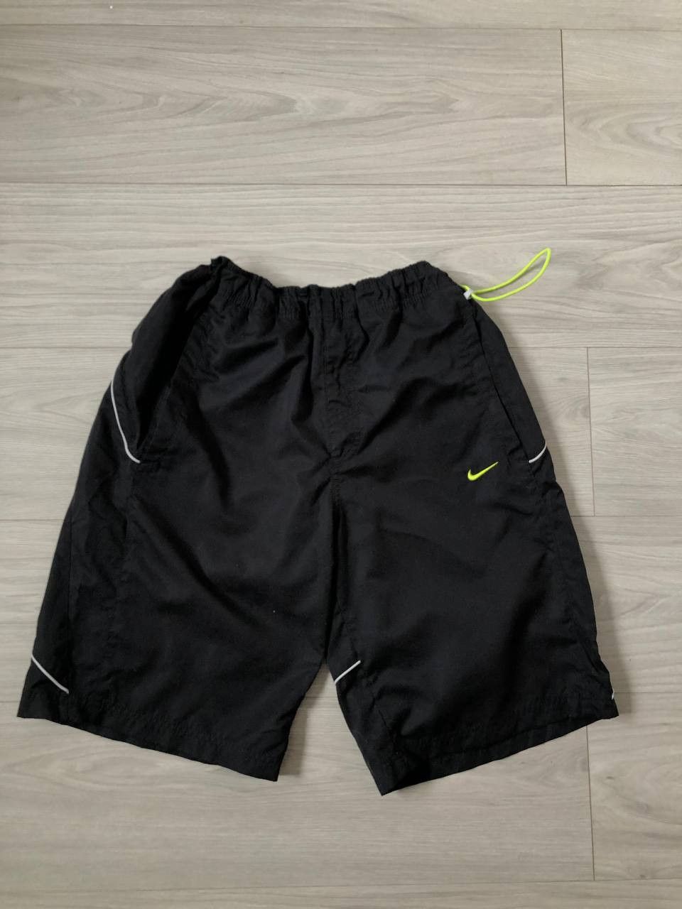 Vintage Vintage Nike Shorts Size US 32 / EU 48 - 1 Thumbnail