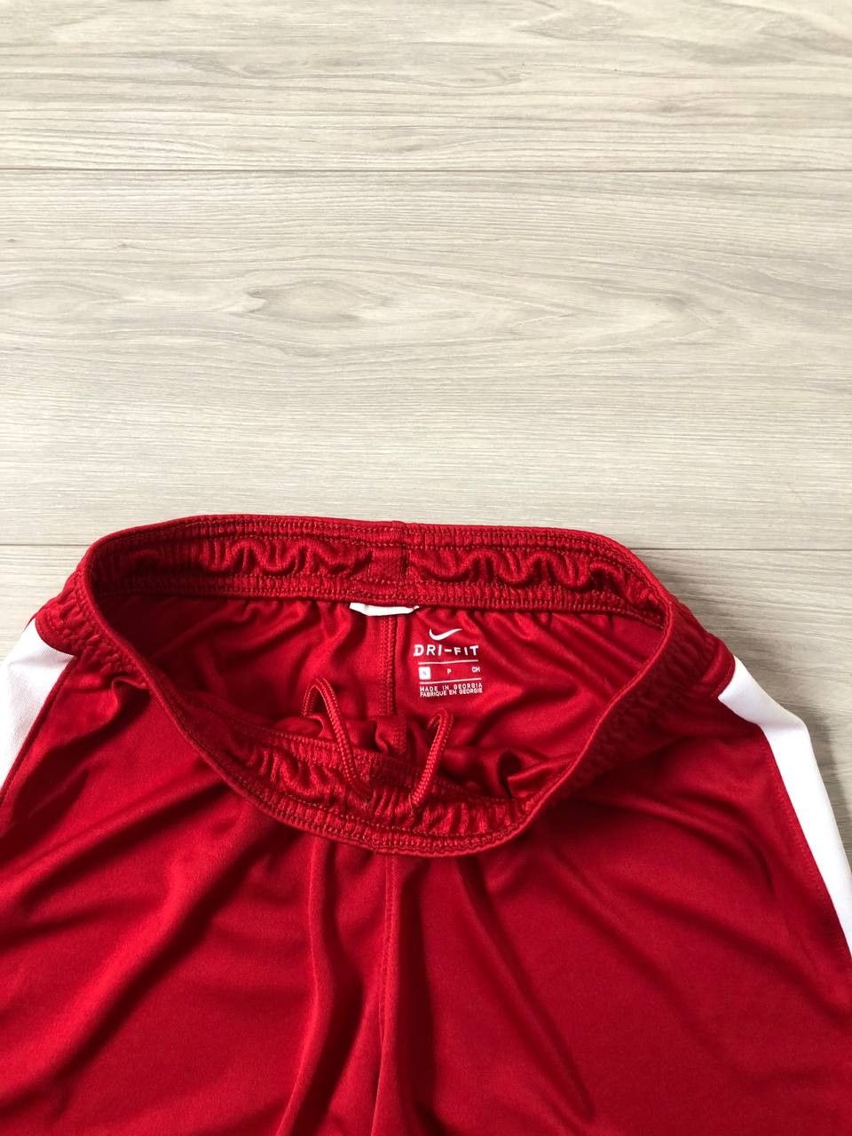 Nike LIVERPOOL HOME FOOTBALL SOCCER SHORTS NIKE Size US 32 / EU 48 - 5 Thumbnail