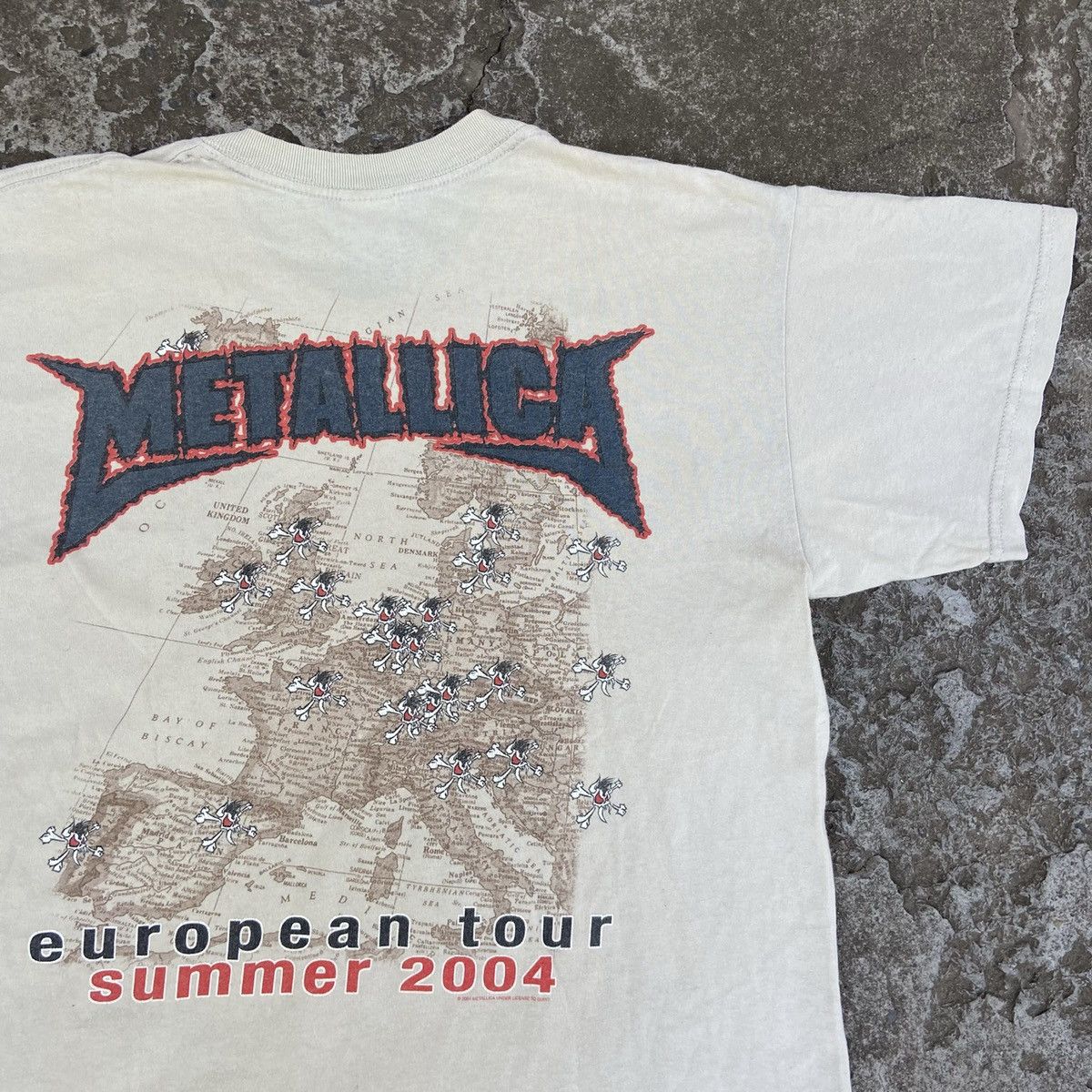 Band Tees 2004 METALLICA EUROPEAN SUMMER TOUR RARE ARCHIVE TEE - № 313 Size US L / EU 52-54 / 3 - 7 Thumbnail
