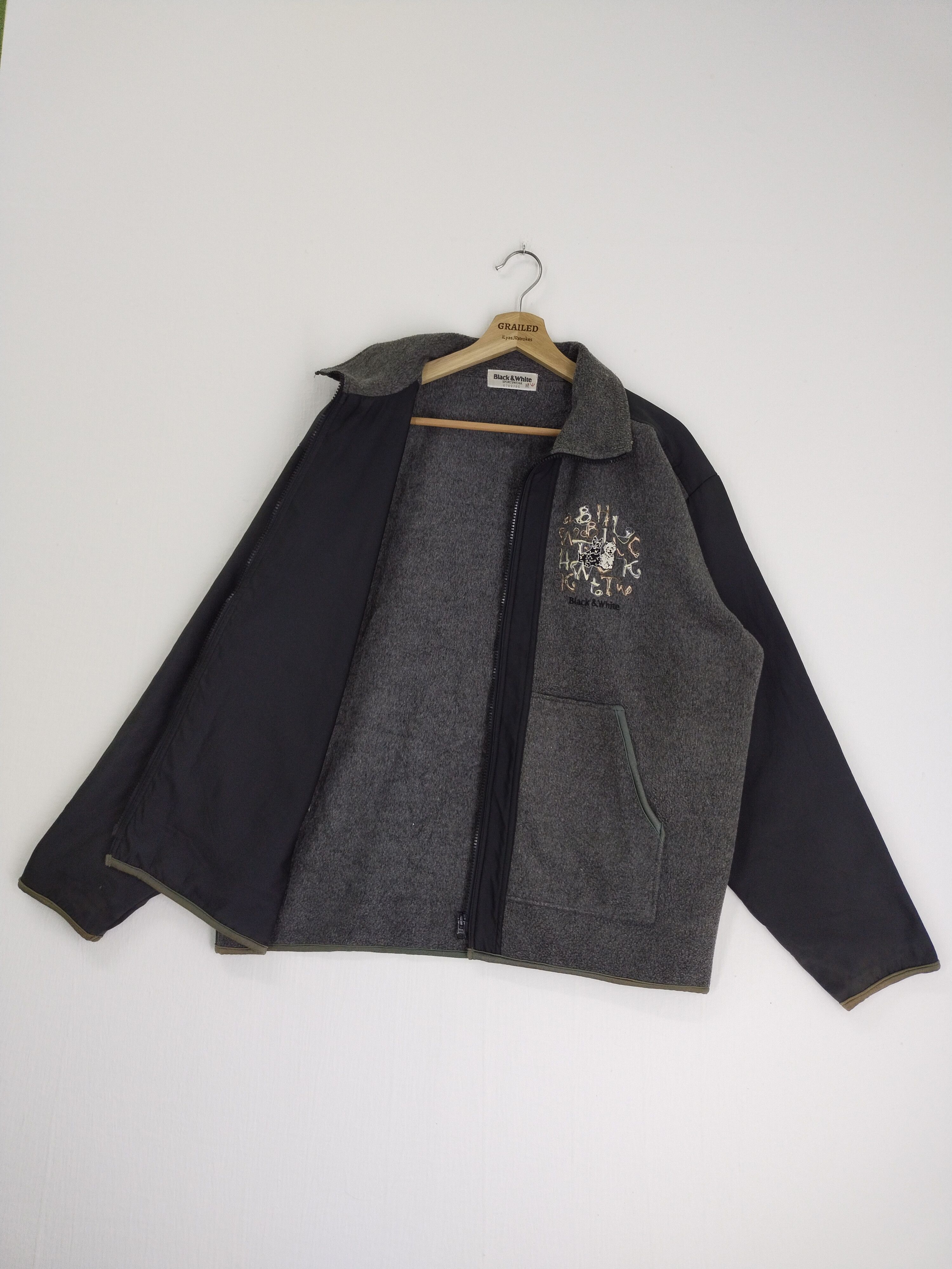 Japanese Brand × Vintage VINTAGE BLACK & WHITE SPORTWEAR FLEECE JACKET Size US M / EU 48-50 / 2 - 7 Thumbnail