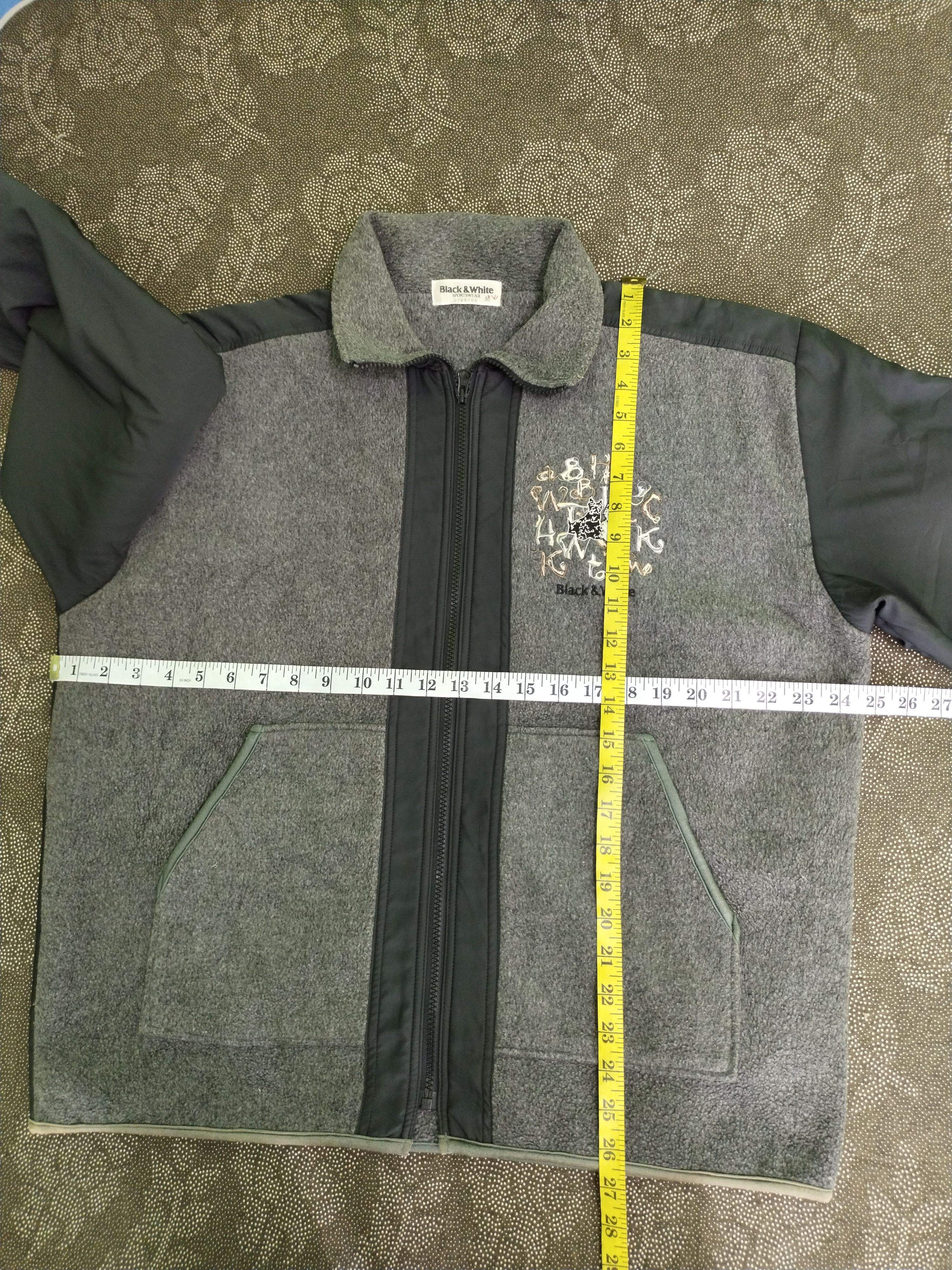 Japanese Brand × Vintage VINTAGE BLACK & WHITE SPORTWEAR FLEECE JACKET Size US M / EU 48-50 / 2 - 13 Thumbnail