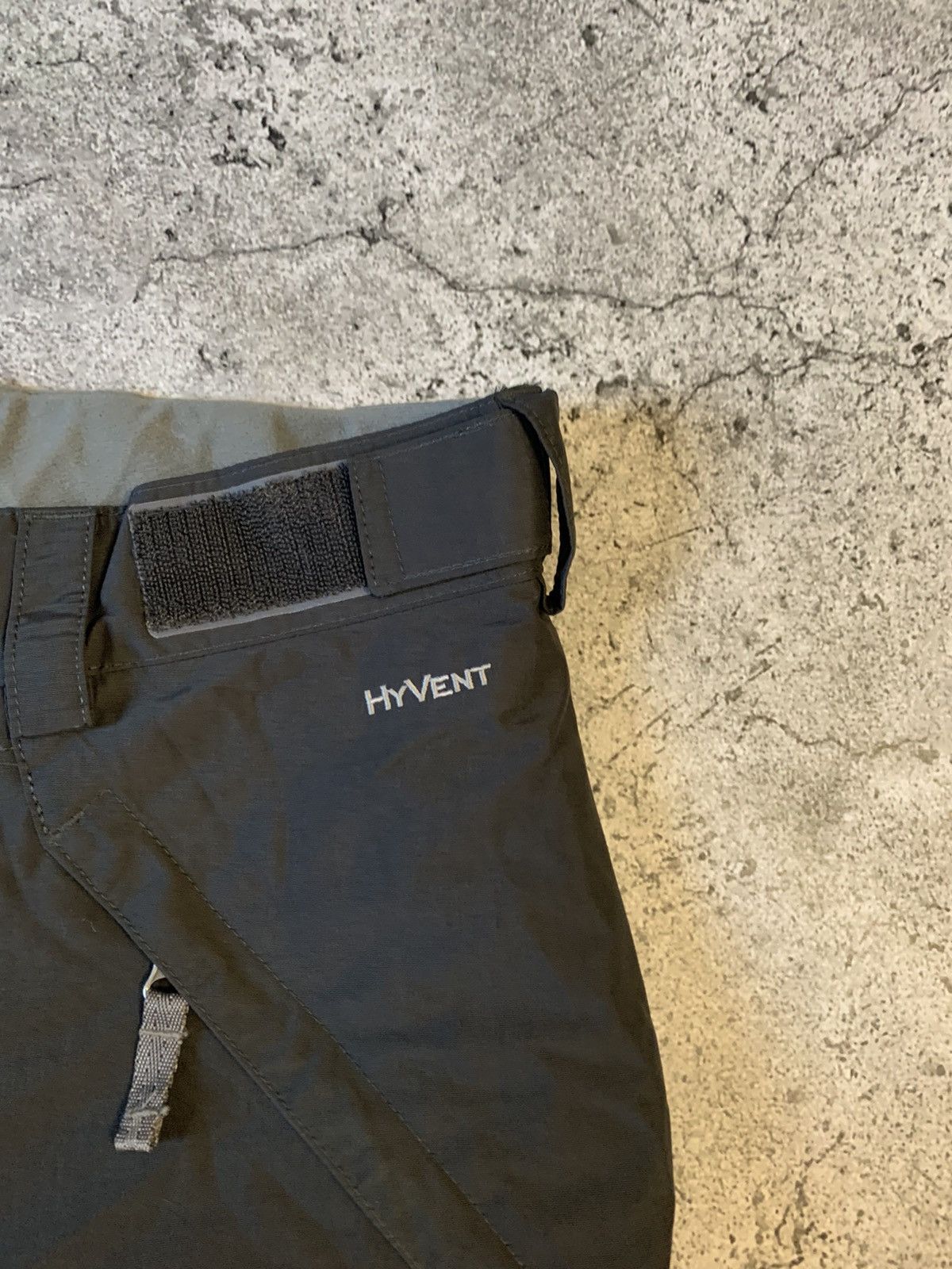 The North Face The north face grey ski pants hyvent pants Size US 30 / EU 46 - 11 Thumbnail