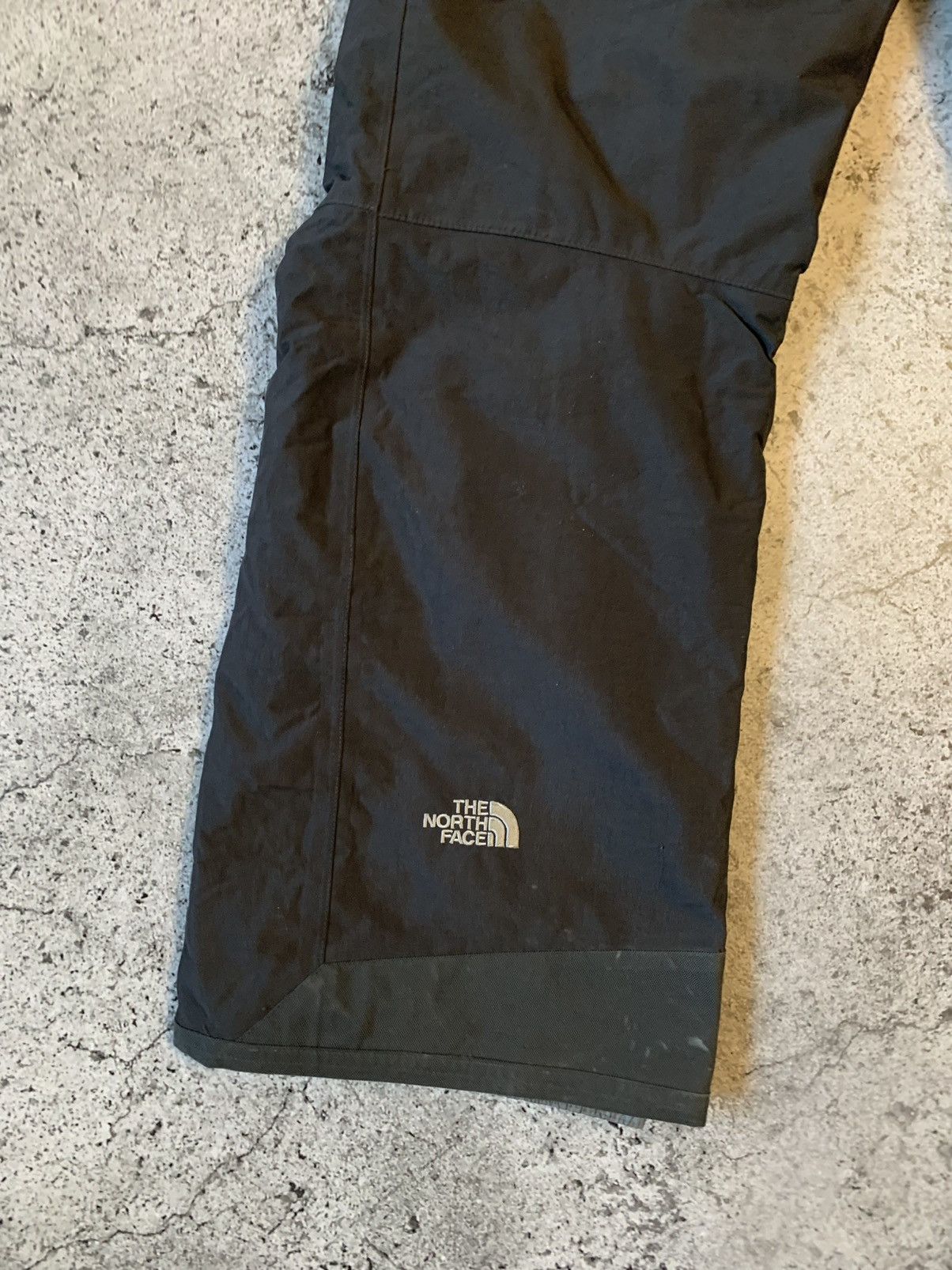 The North Face The north face grey ski pants hyvent pants Size US 30 / EU 46 - 10 Thumbnail
