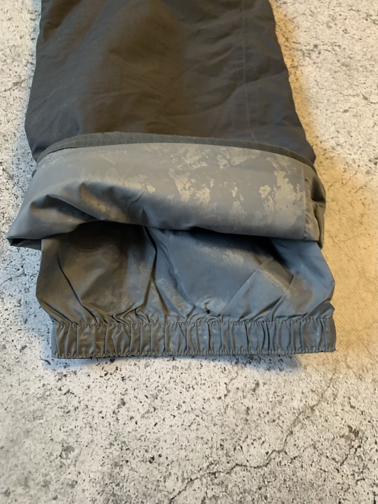 The North Face The north face grey ski pants hyvent pants Size US 30 / EU 46 - 14 Thumbnail