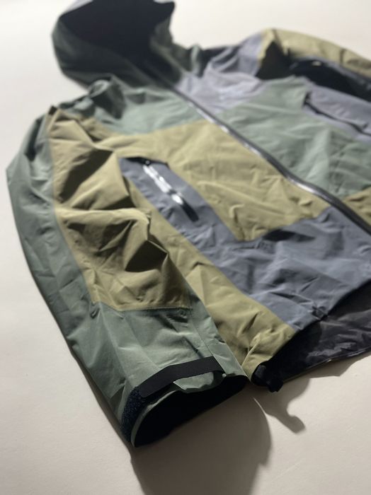 Arc'Teryx Arc’teryx - Beams 2018 - Beta SL - Patchwork Gore tex Jacket ...