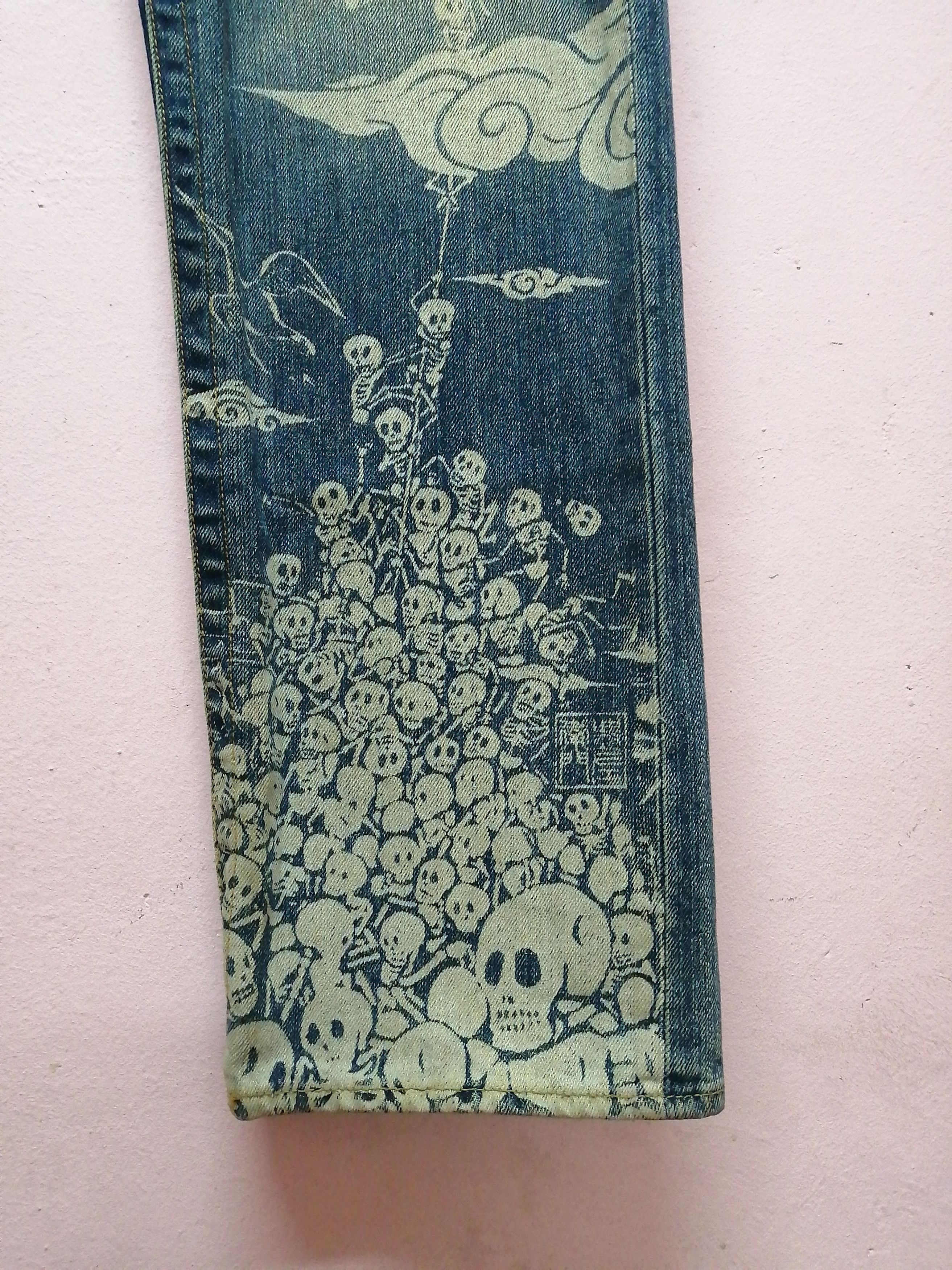 Seditionaries × Vintage Vintage Skulls Frightened Paint Jeans Size US 33 - 2 Thumbnail