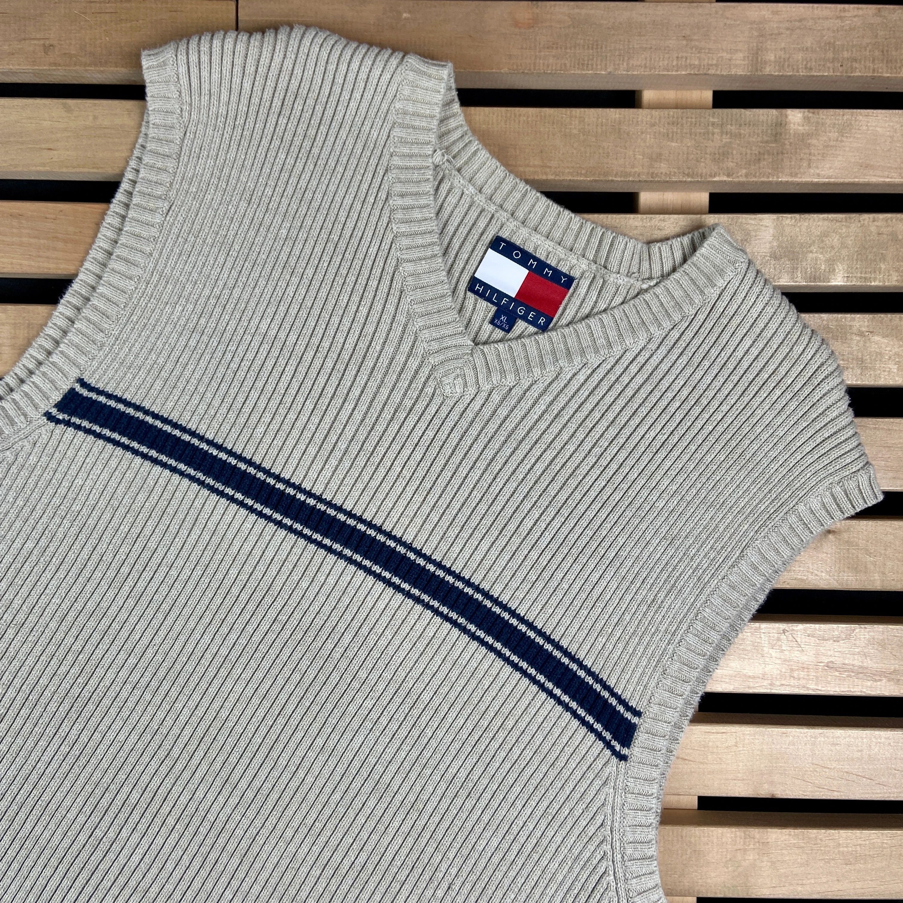 Tommy Hilfiger × Vintage Mens Jumper Vest Weistcoat Tommy Hilfiger Vintage Size XL Size US XL / EU 56 / 4 - 2 Thumbnail