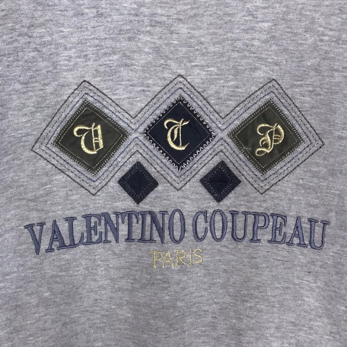 Vintage Vintage 90s VALENTINO COUPEAU Paris Crewneck Sweatshirt Size US M / EU 48-50 / 2 - 3 Thumbnail