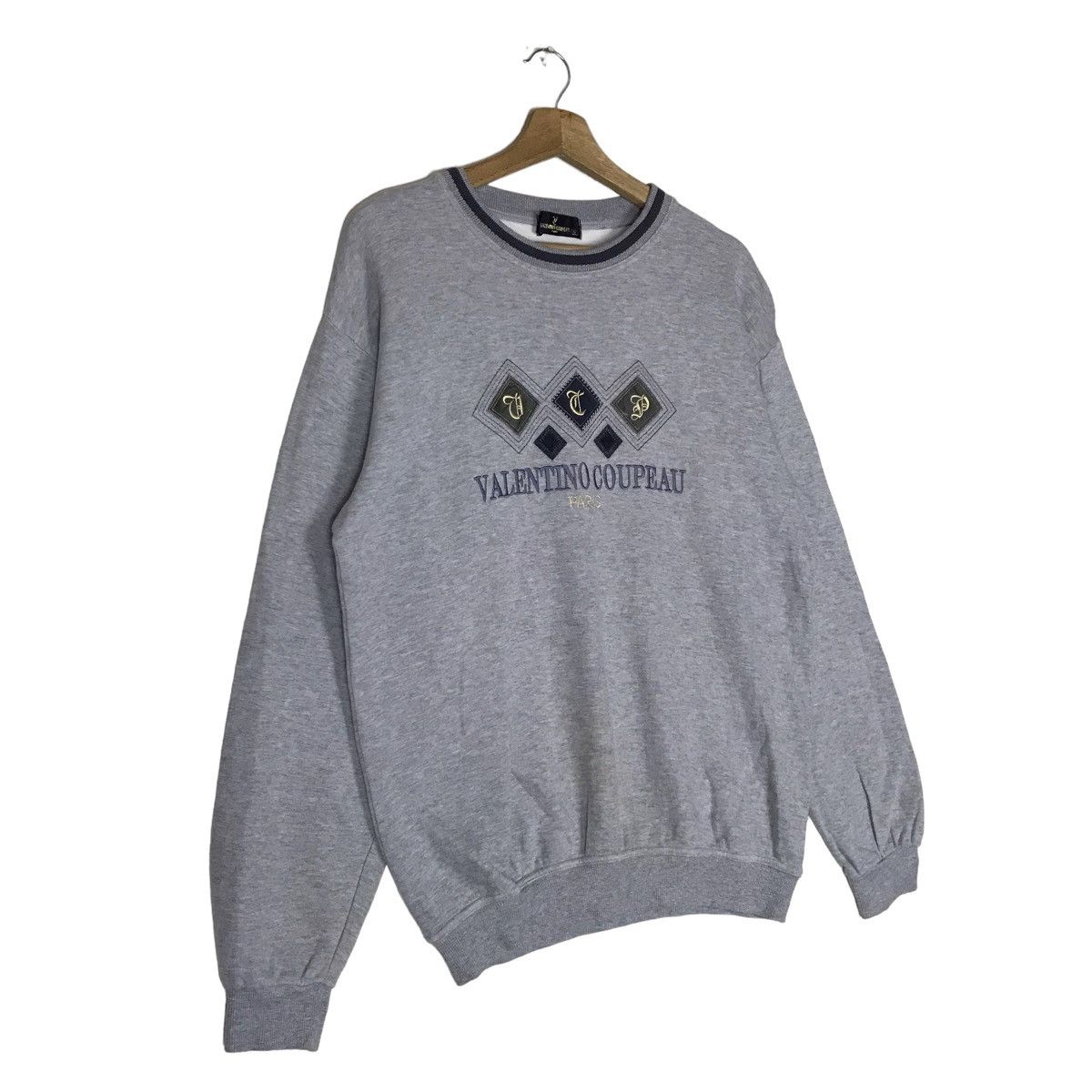 Vintage Vintage 90s VALENTINO COUPEAU Paris Crewneck Sweatshirt Size US M / EU 48-50 / 2 - 4 Thumbnail