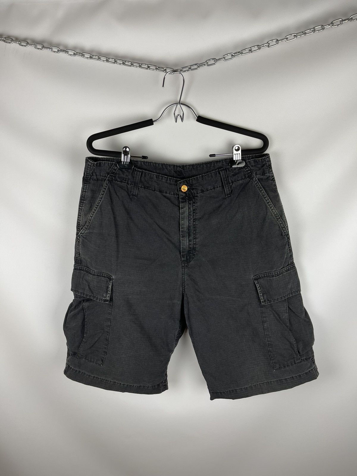 Carhartt Carhartt vintage 90s cargo bermuda shorts travis Scott style Size US 34 / EU 50 - 1 Thumbnail