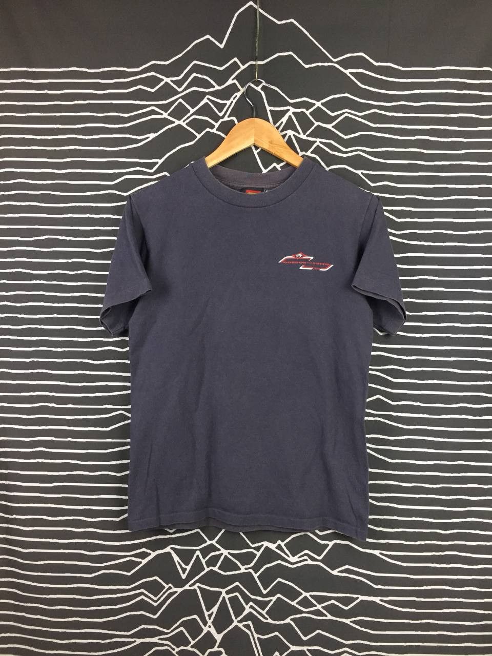 Vintage Vtg Gordon & Smith Surfboard Logo Made In Usa Tee Size US S / EU 44-46 / 1 - 3 Thumbnail