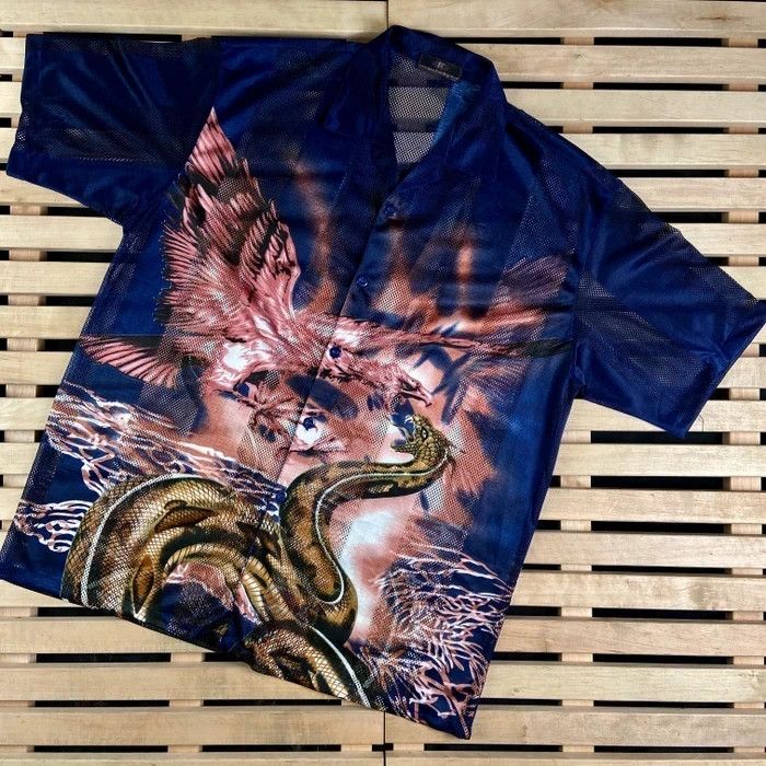 Vintage Vintage Mens Dragons Japanese Short Sleeve Shirt Size XL Size US XL / EU 56 / 4 - 1 Thumbnail