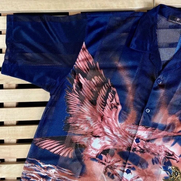 Vintage Vintage Mens Dragons Japanese Short Sleeve Shirt Size XL Size US XL / EU 56 / 4 - 4 Thumbnail