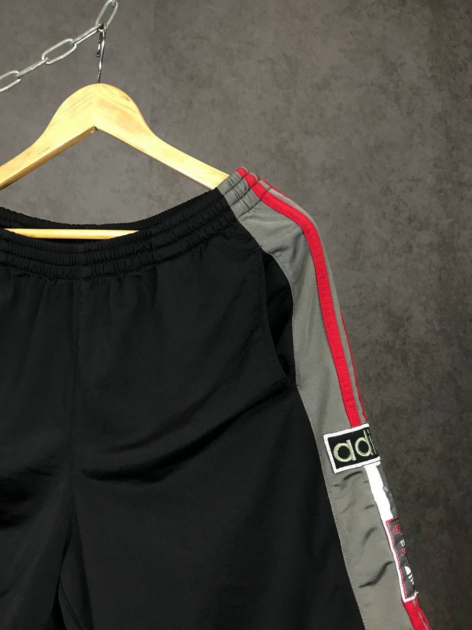 Adidas × Vintage Adidas vintage streetwear shorts Size US 32 / EU 48 - 2 Thumbnail