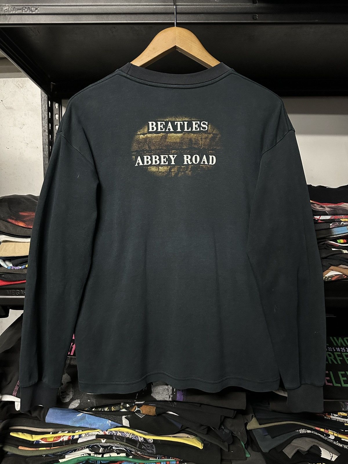 Band Tees × Vintage Vintage 90s The Beatles Abbey Road Sun Faded Tee Size US M / EU 48-50 / 2 - 10 Thumbnail