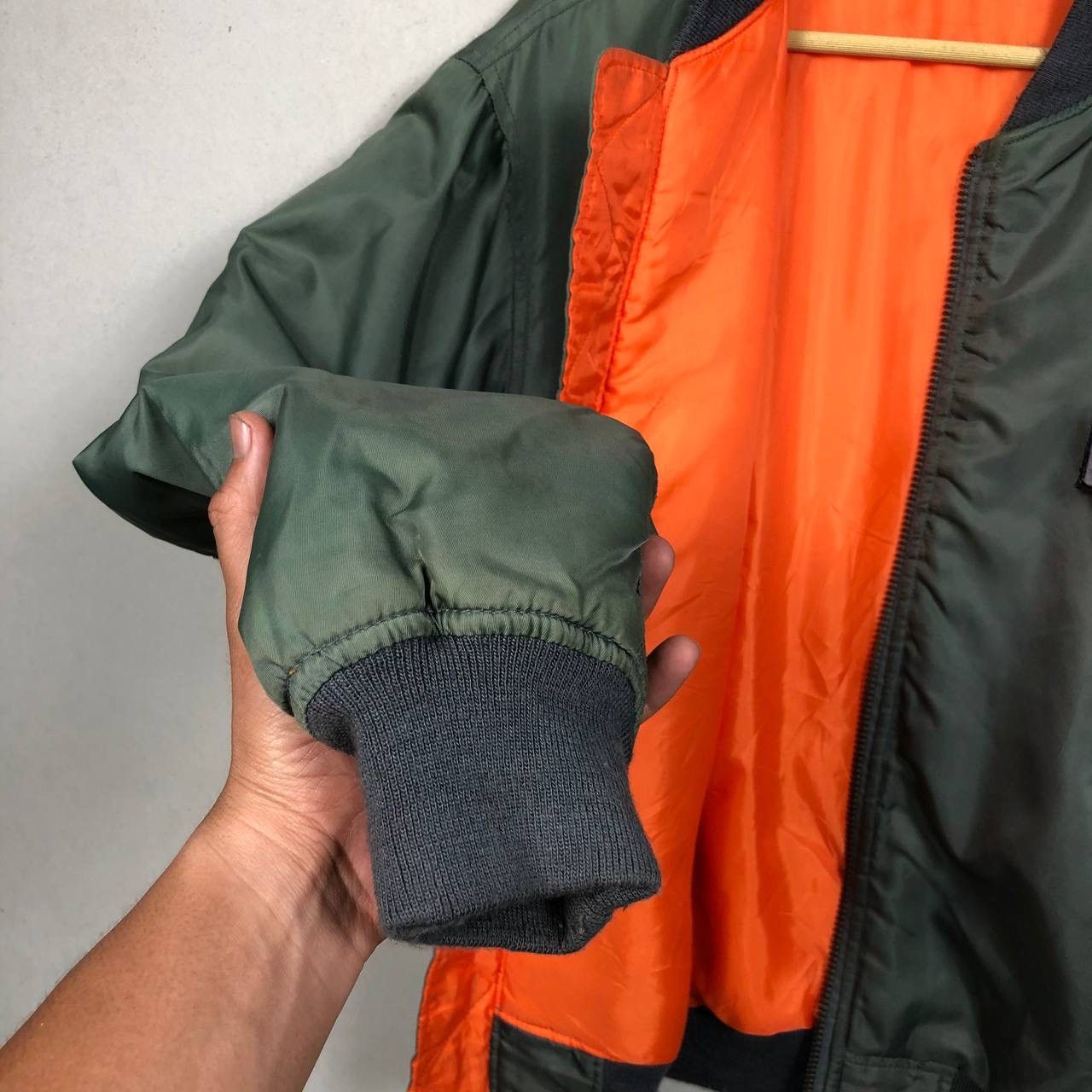 Japanese Brand Vintage 80s USAF Military Flight Jacket Bomber Sun Faded Size US L / EU 52-54 / 3 - 7 Thumbnail