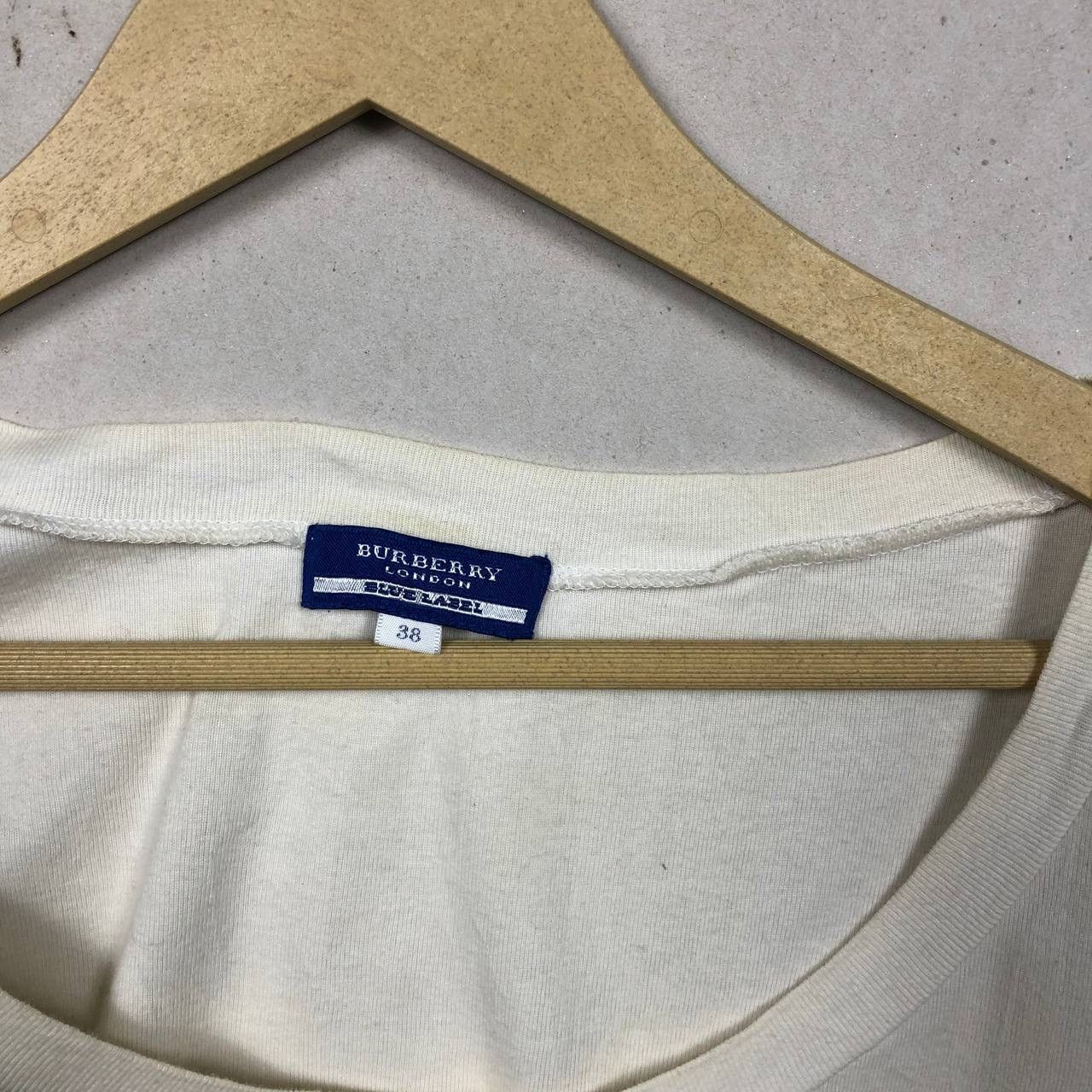 Burberry Burberry Blue Label Tee Shirt Size S / US 4 / IT 40 - 4 Thumbnail