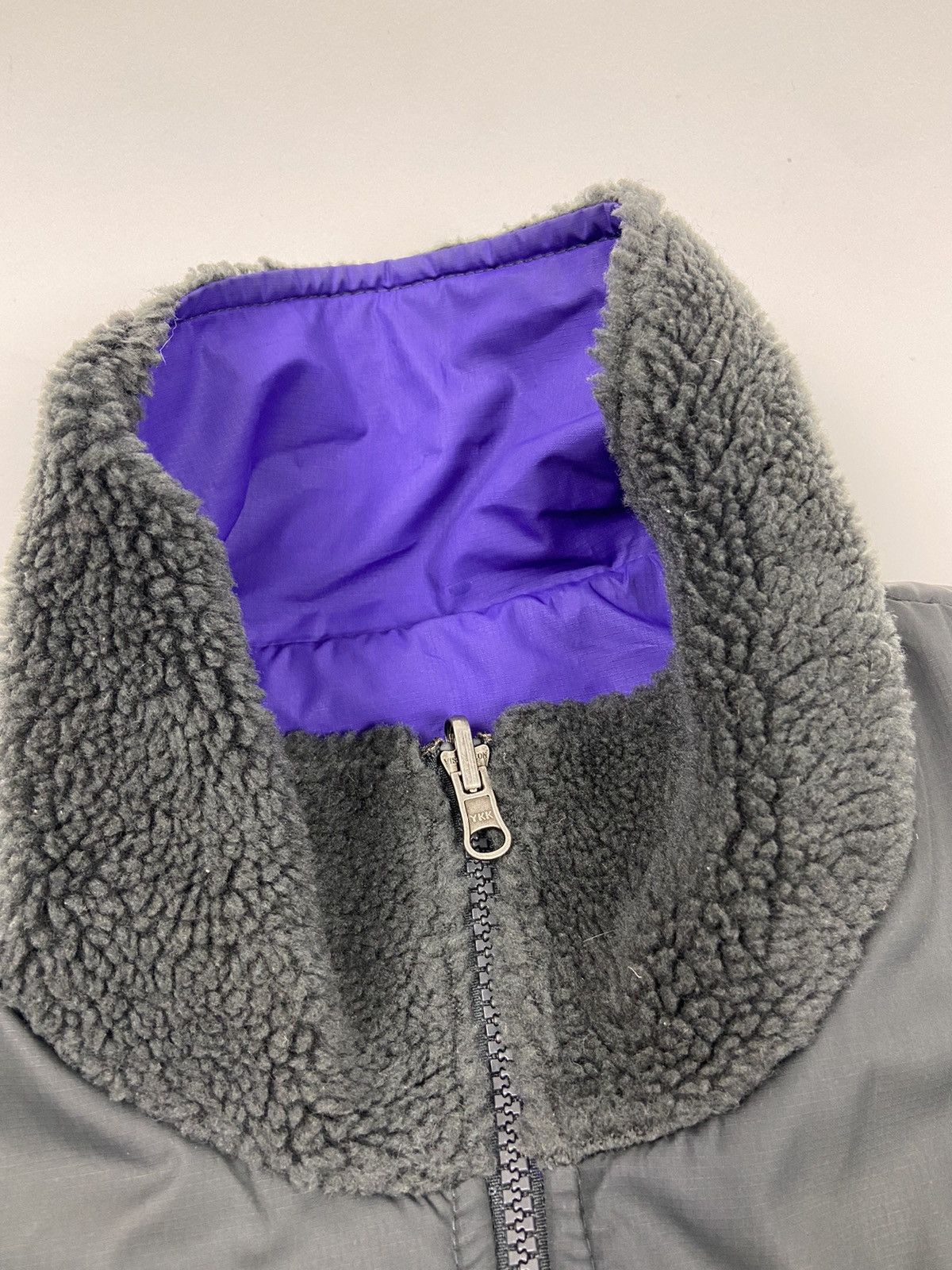 Nike ACG Vintage Nike ACG Reversible Sherpa Jacket Size US M / EU 48-50 / 2 - 5 Thumbnail