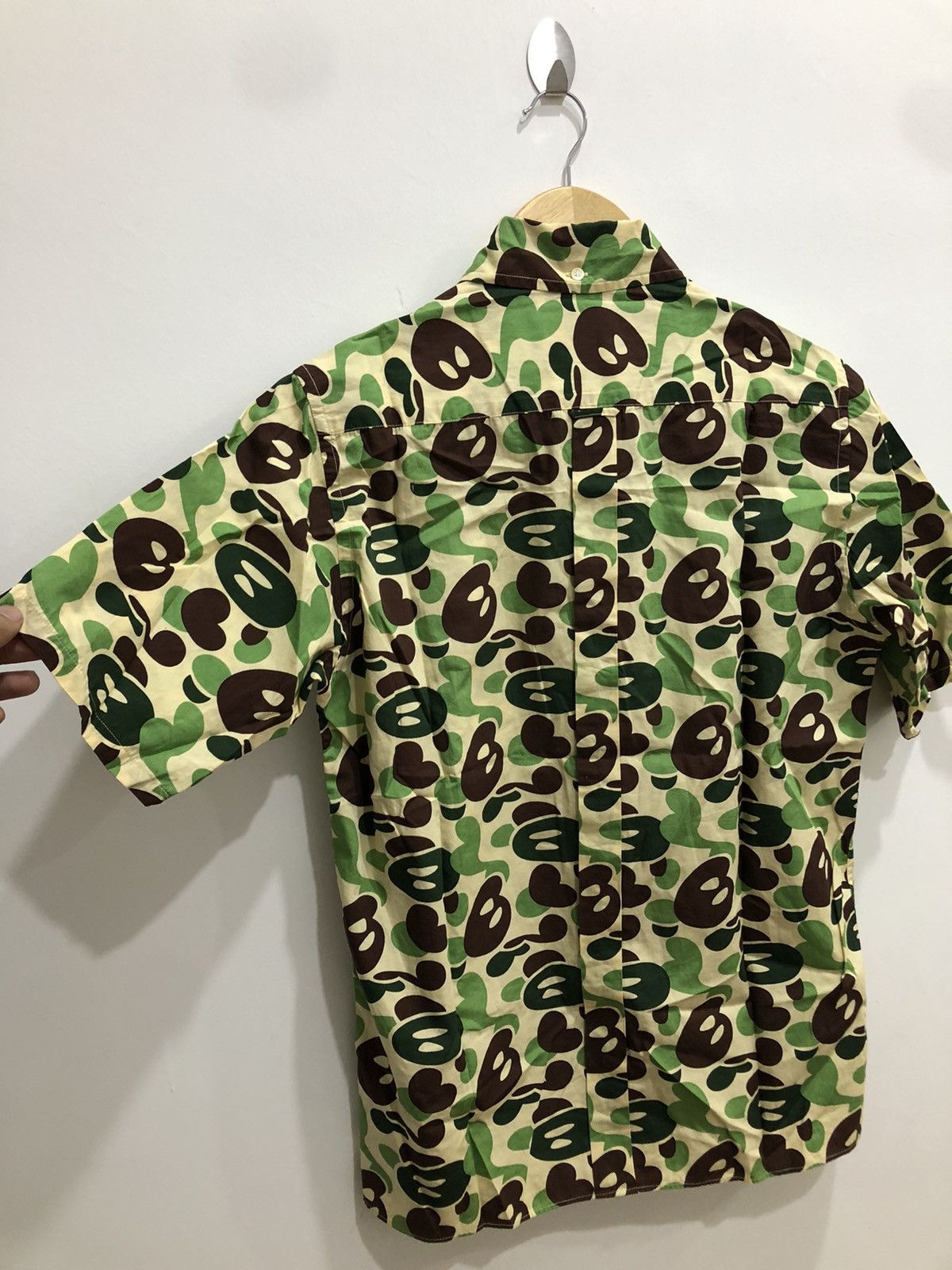 Bape SS06 Baby Milo Camo Button Up Shirt Size US S / EU 44-46 / 1 - 14 Thumbnail