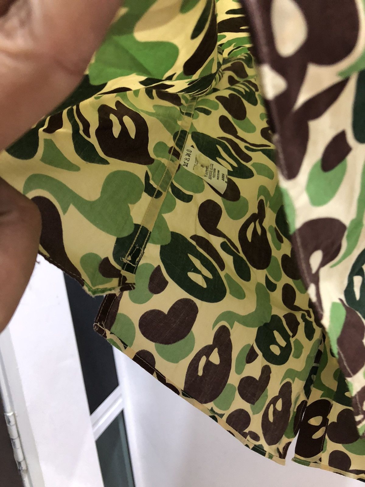 Bape SS06 Baby Milo Camo Button Up Shirt Size US S / EU 44-46 / 1 - 13 Thumbnail