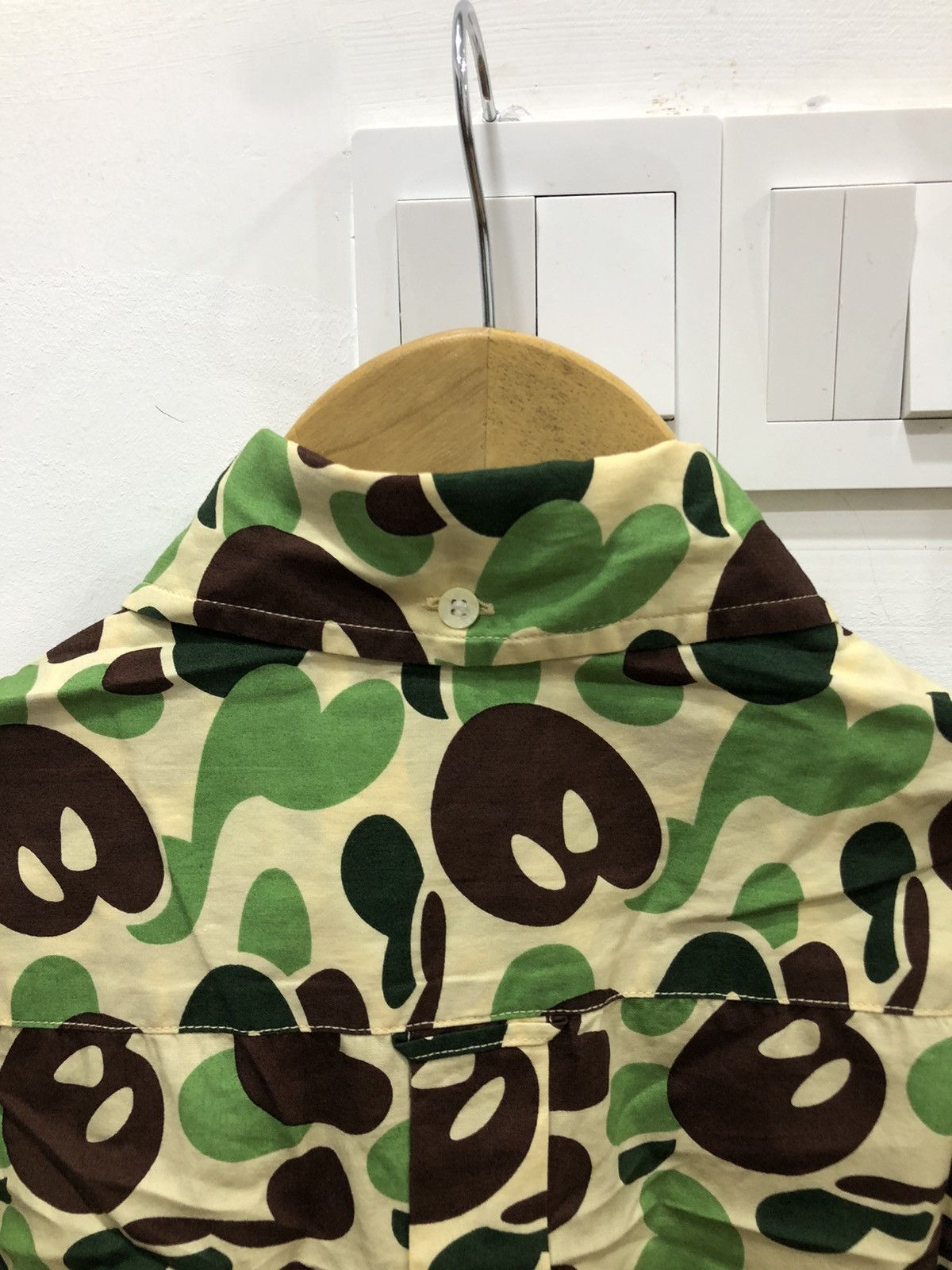 Bape SS06 Baby Milo Camo Button Up Shirt Size US S / EU 44-46 / 1 - 11 Thumbnail