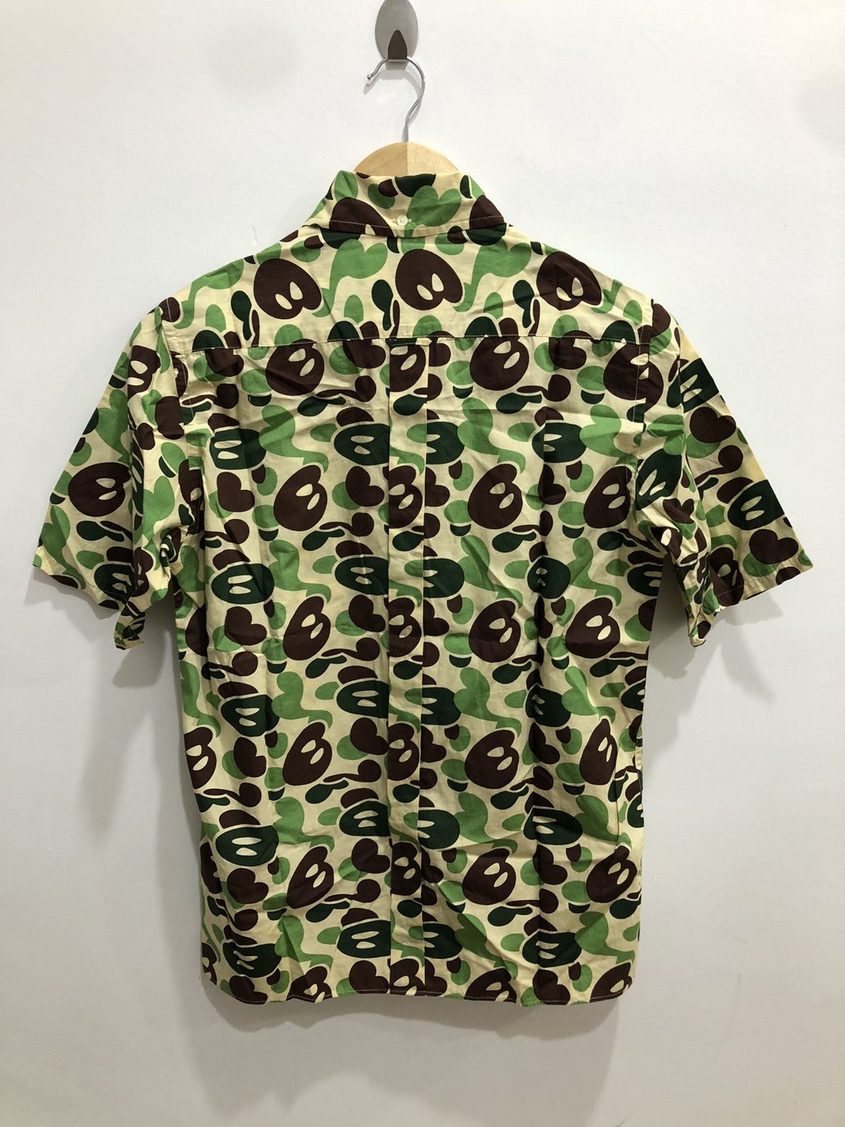 Bape SS06 Baby Milo Camo Button Up Shirt Size US S / EU 44-46 / 1 - 12 Thumbnail