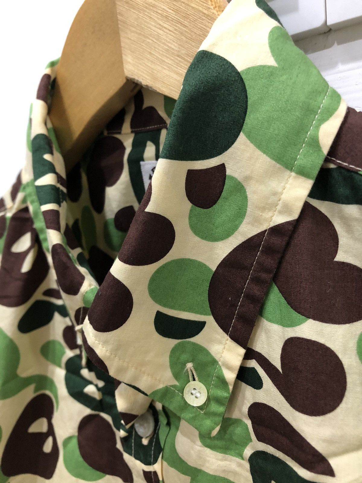 Bape SS06 Baby Milo Camo Button Up Shirt Size US S / EU 44-46 / 1 - 5 Thumbnail