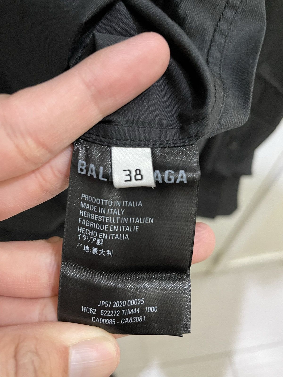Balenciaga Balenciaga Summer 20 Pleated Button Up Size US M / EU 48-50 / 2 - 7 Thumbnail