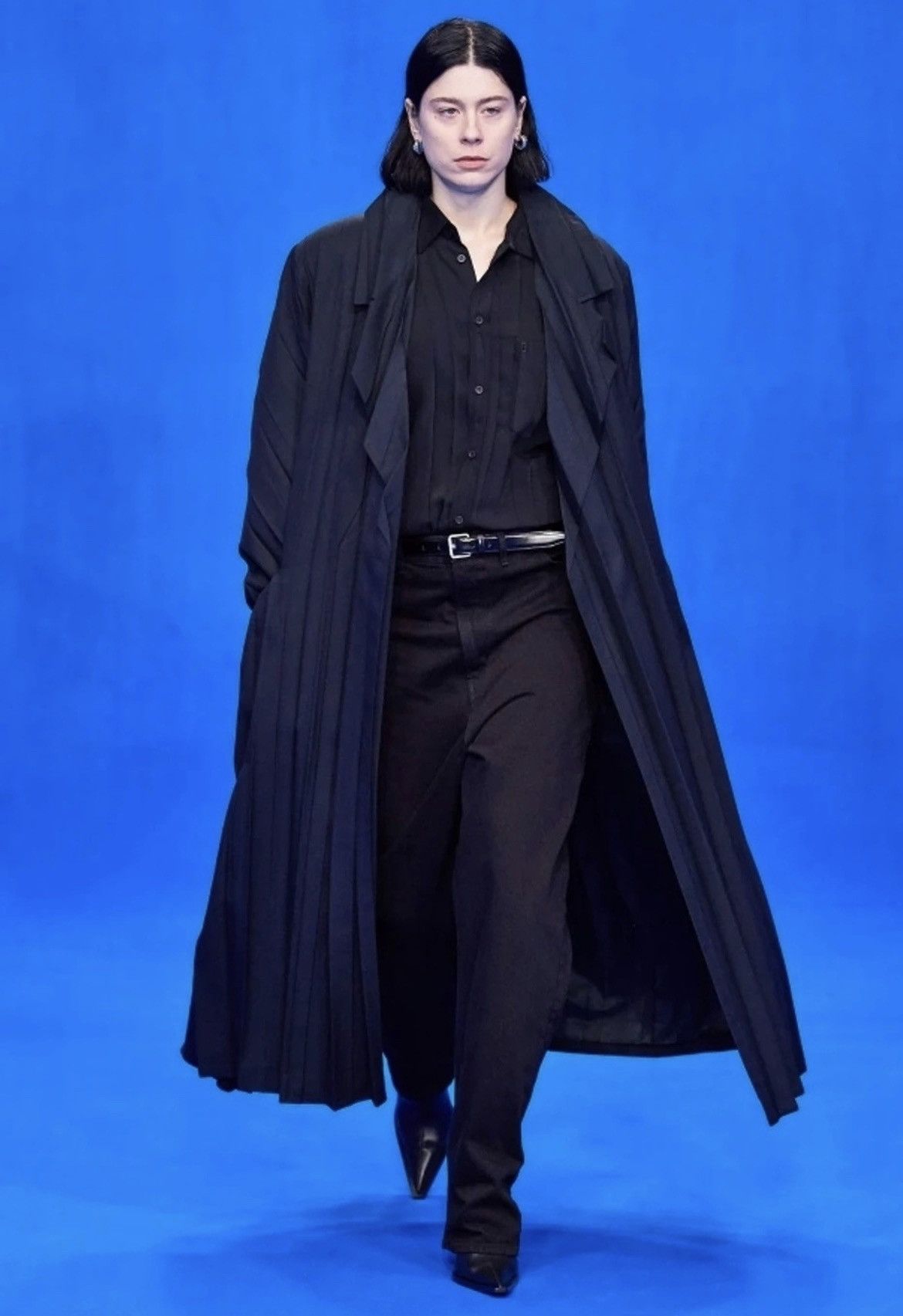 Balenciaga Balenciaga Summer 20 Pleated Button Up Size US M / EU 48-50 / 2 - 3 Thumbnail