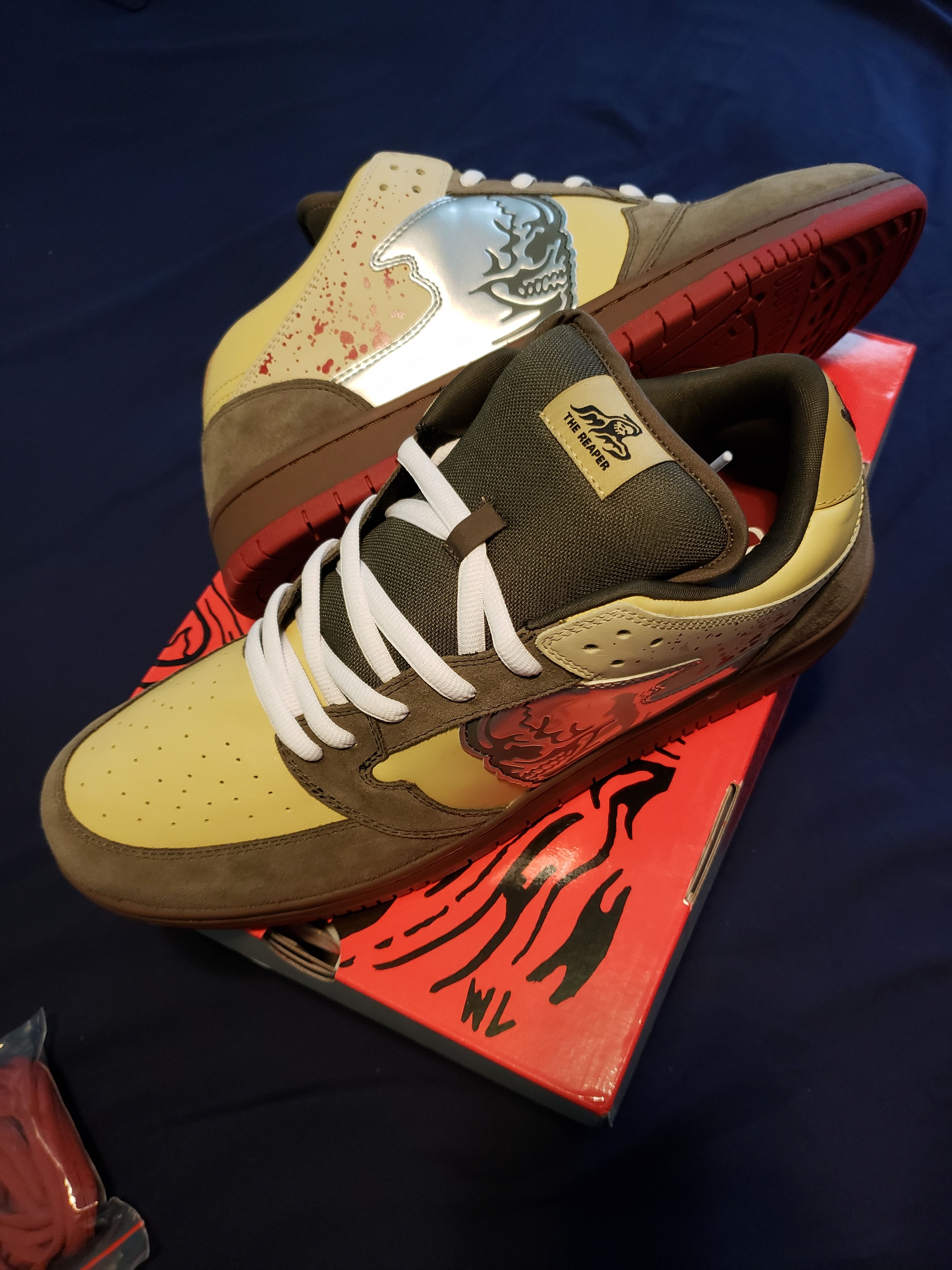 warren lotas chainsaw