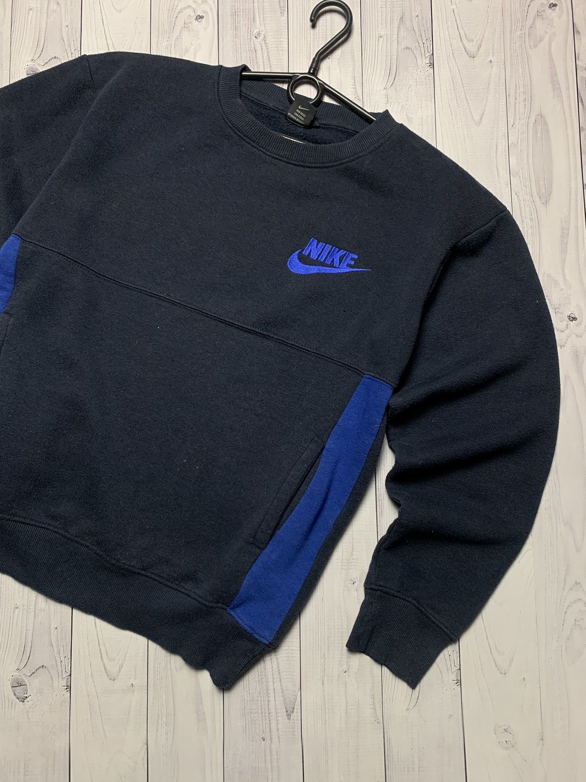 Nike × Vintage Vintage Nike sweatshirt size M logo Size US M / EU 48-50 / 2 - 2 Thumbnail
