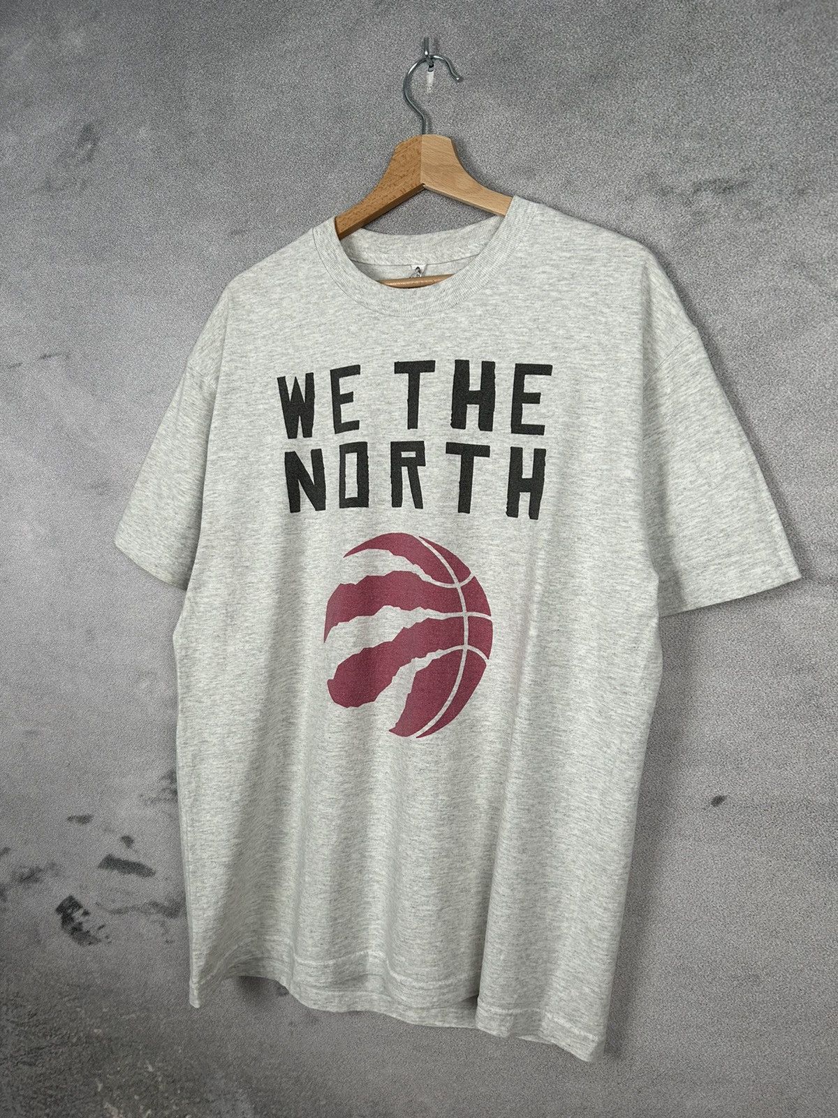 Vintage Vintage We The North NBA Graphic Tee Streetwear Size US L / EU 52-54 / 3 - 2 Thumbnail
