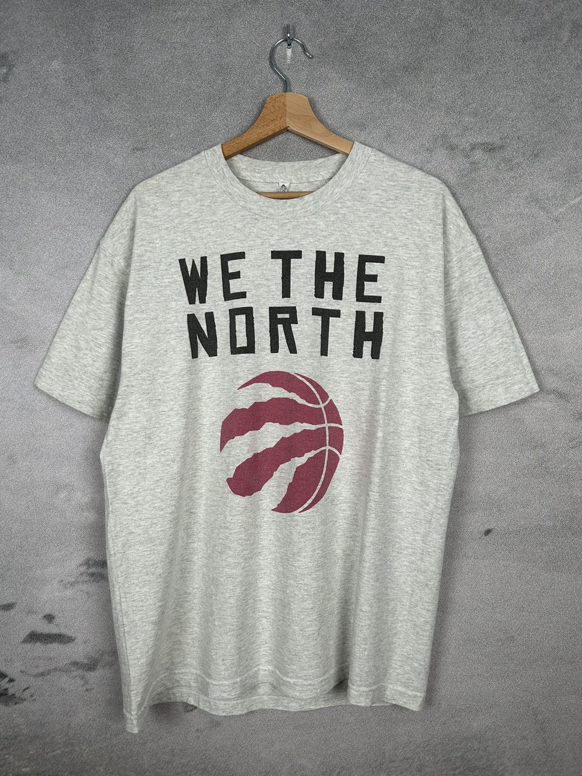 Vintage Vintage We The North NBA Graphic Tee Streetwear Size US L / EU 52-54 / 3 - 1 Thumbnail